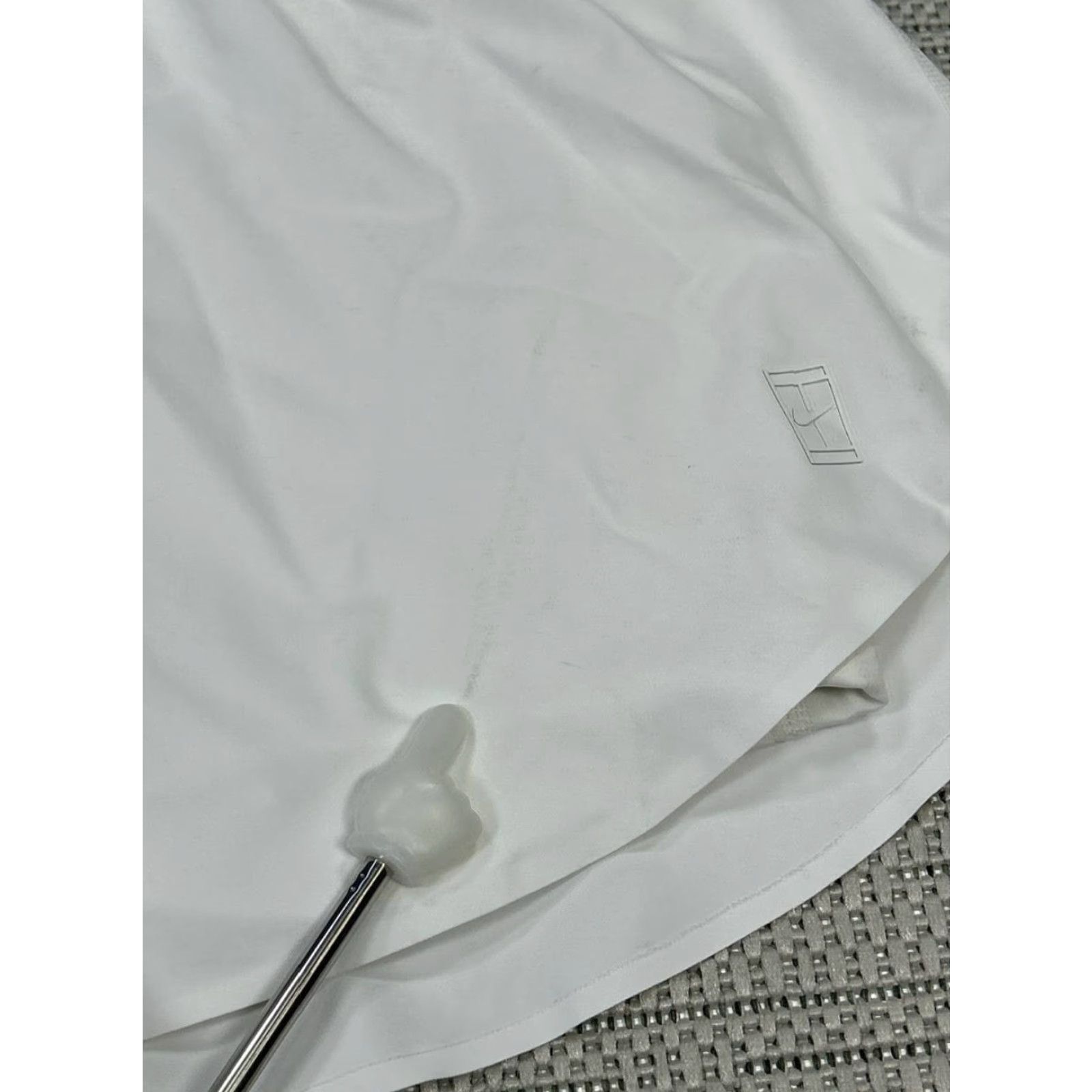 Nike Nike Athletic Short Women Small White Stretch Dri Fit High Rise Moisture Wicking Size 28" / US 6 / IT 42 - 6 Thumbnail