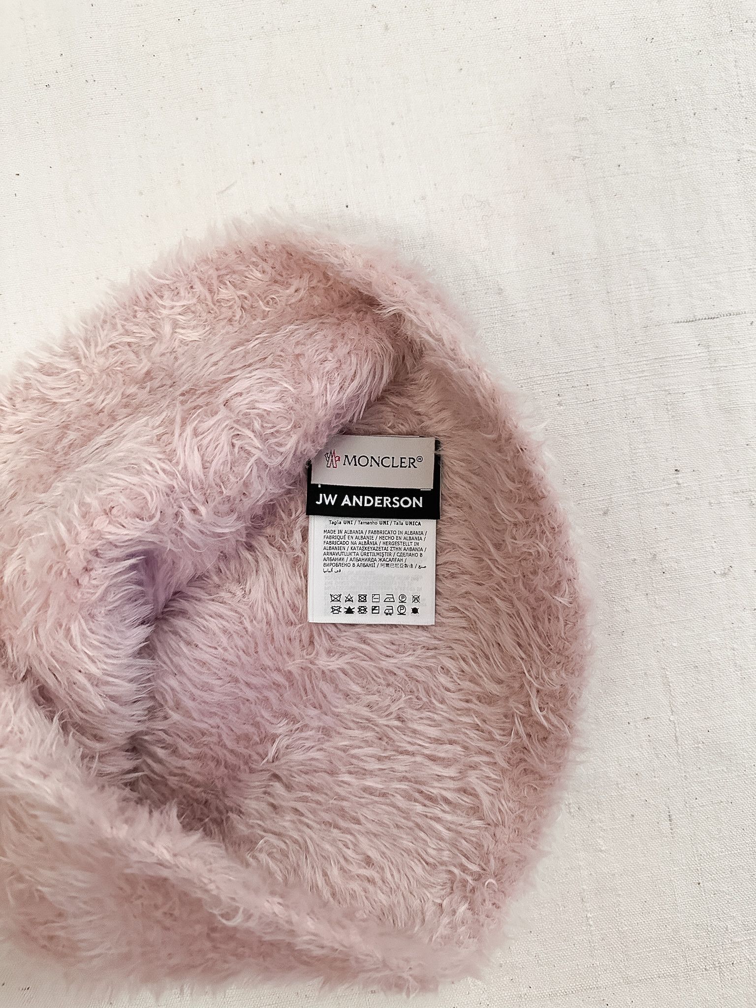 JW Anderson × Moncler Moncler Genius x JW Anderson Pink Fuzzy Hat Size ONE SIZE - 7 Thumbnail