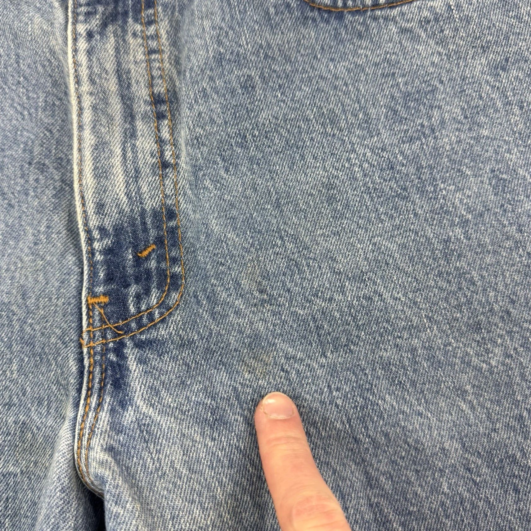 Levi's VINTAGE Levi's 550 Jeans Adult 35x34 Relaxed Fit 90s USA Blue Denim Cotton Jeans Mens Size US 35 - 3 Thumbnail
