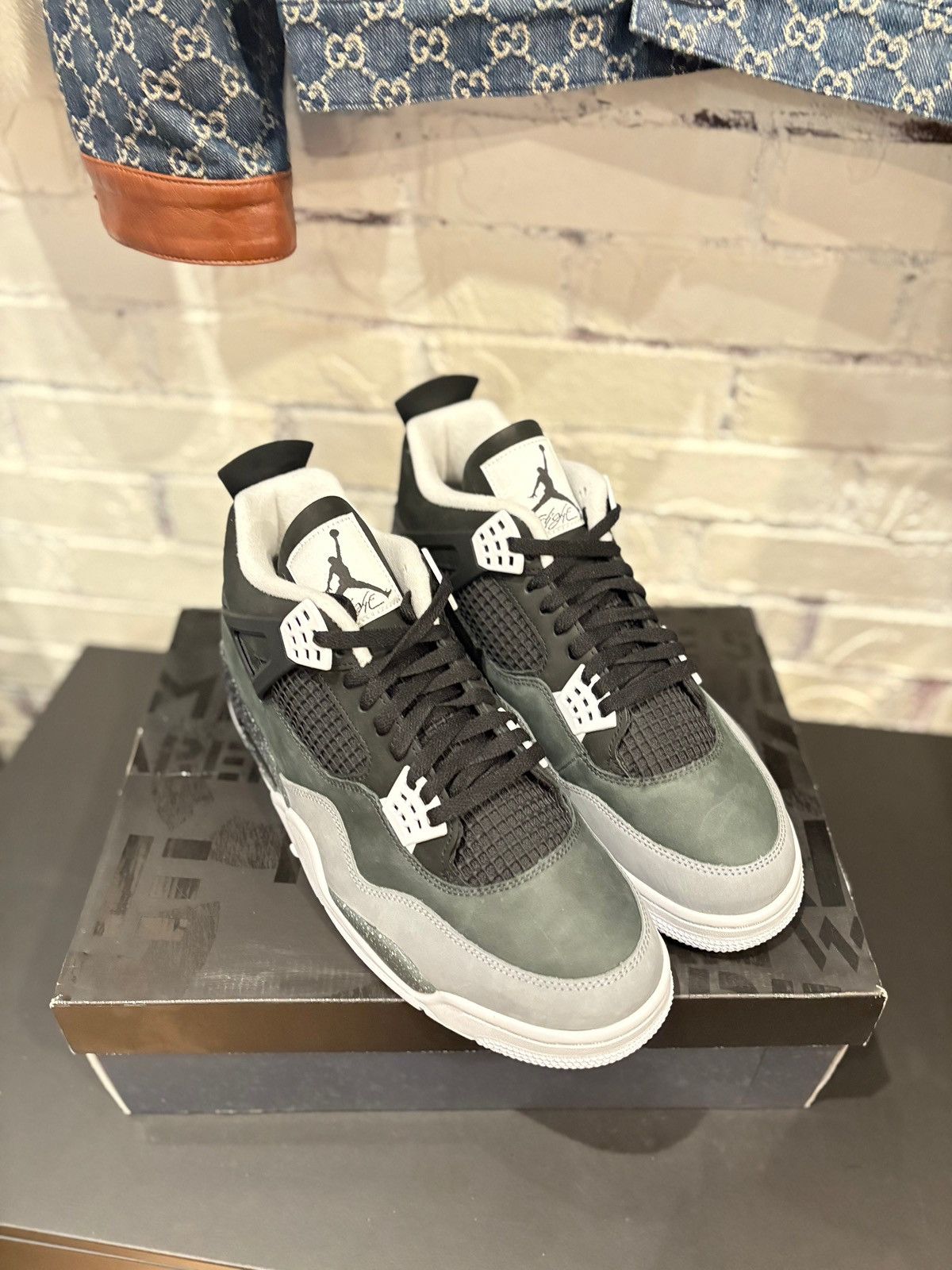 Jordan Brand Jordan 4 Retro Fear DS OG Size 13 Size US 13 / EU 46 - 2 Thumbnail