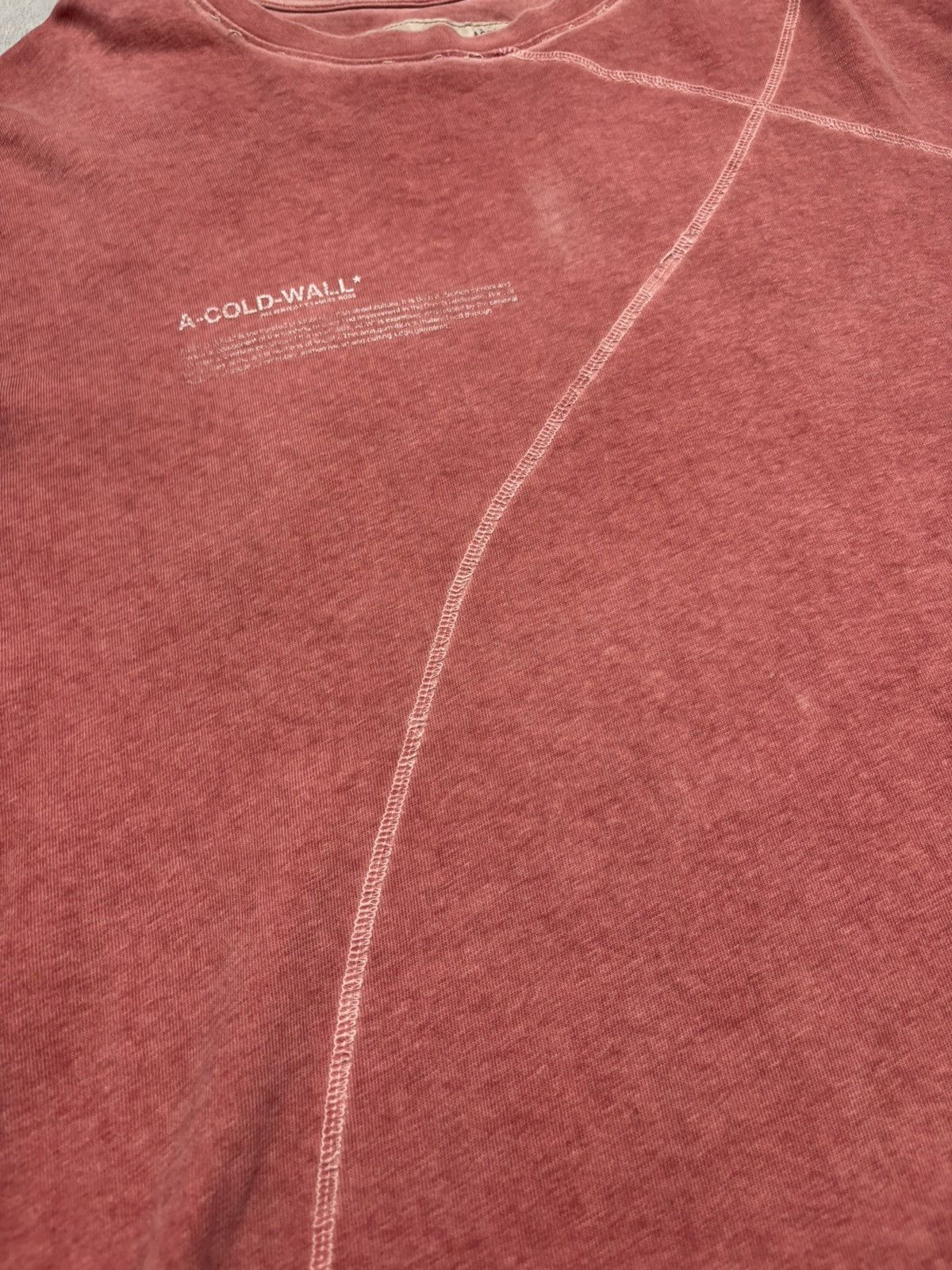 A-COLD-WALL* A-Cold-Wall Distressed T-Shirt Washed Red Asymmetric Seam Size US L / EU 52-54 / 3 - 10 Thumbnail