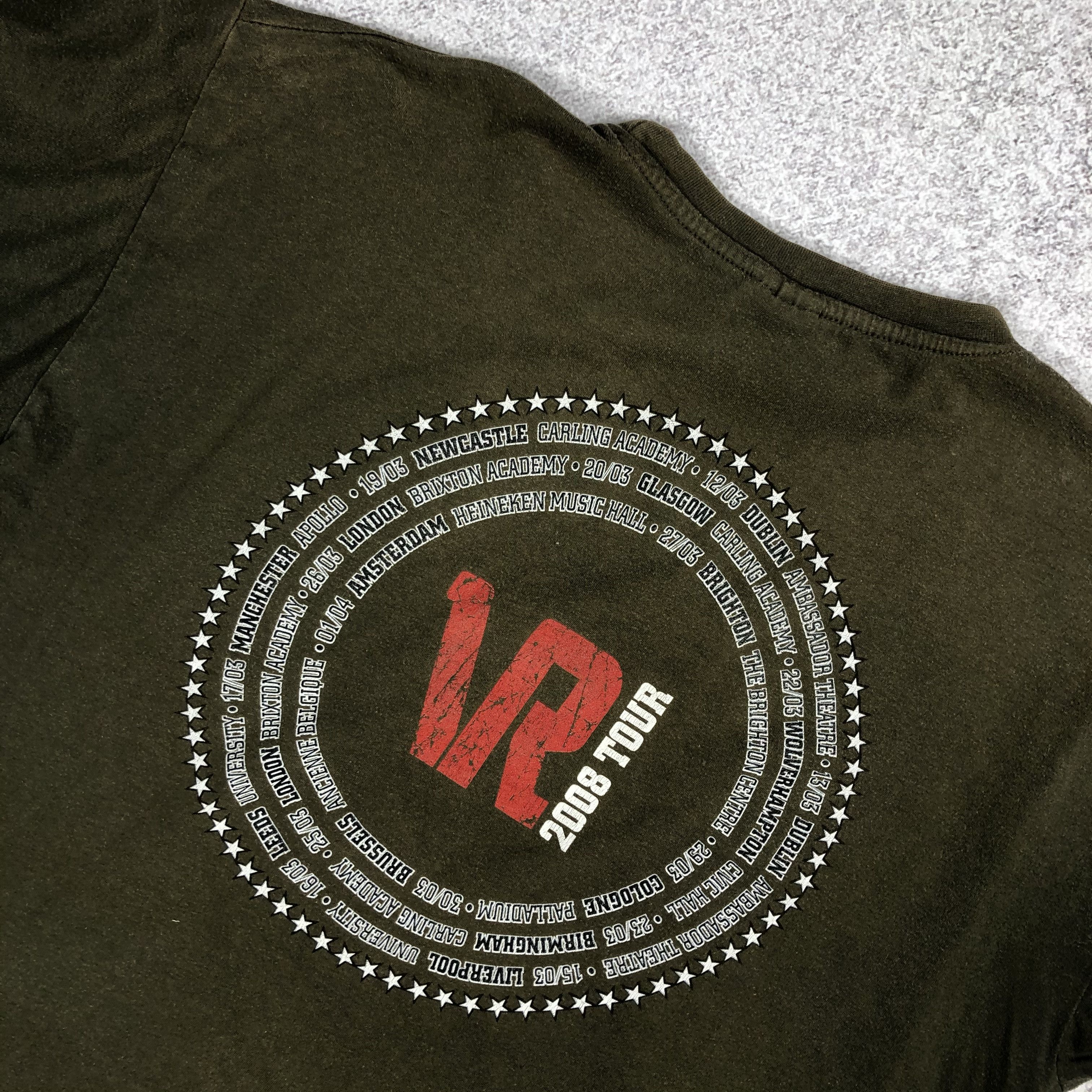 Band Tees Vintage Velvet Revolver Libertad Band Tee Rock Tour T Shirt Size US XL / EU 56 / 4 - 2 Thumbnail