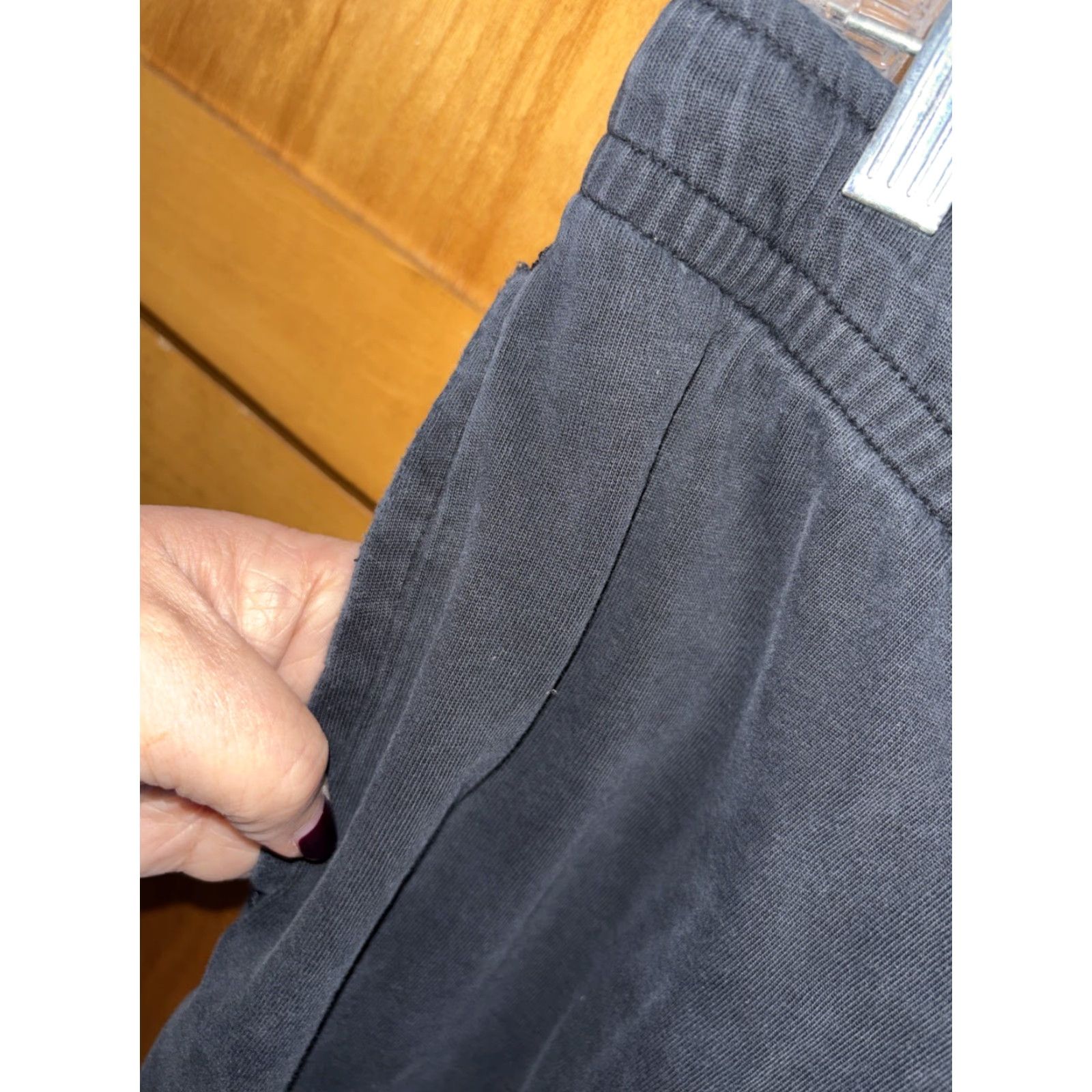 Nike Nike Shorts Men Black L Pockets Elastic Waist Drawstring Cotton Embroidered Logo Size US 33 - 6 Thumbnail