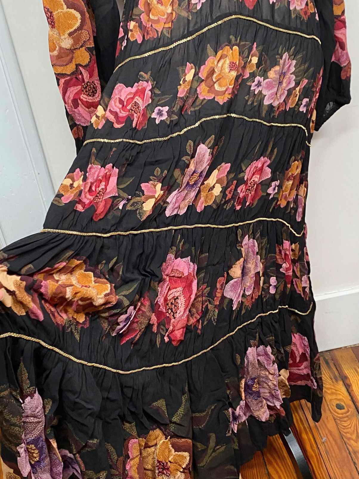 Farm Rio Farm Rio Chenille Flowers Floral V-Neck Maxi Dress size S Size S / US 4 / IT 40 - 13 Thumbnail