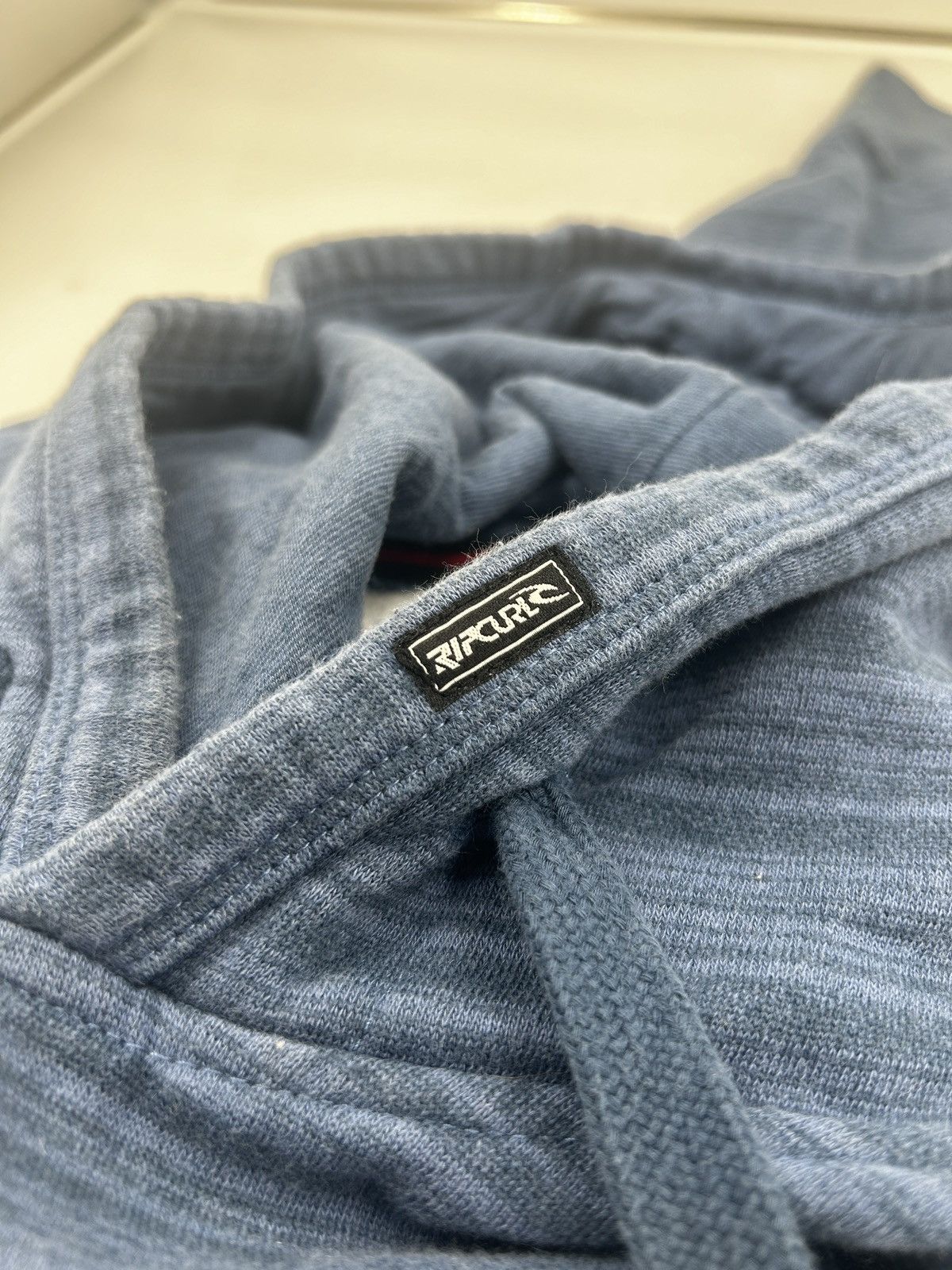 Quiksilver Quiksilver Vintage Hoodie Sweater Size US M / EU 48-50 / 2 - 3 Thumbnail