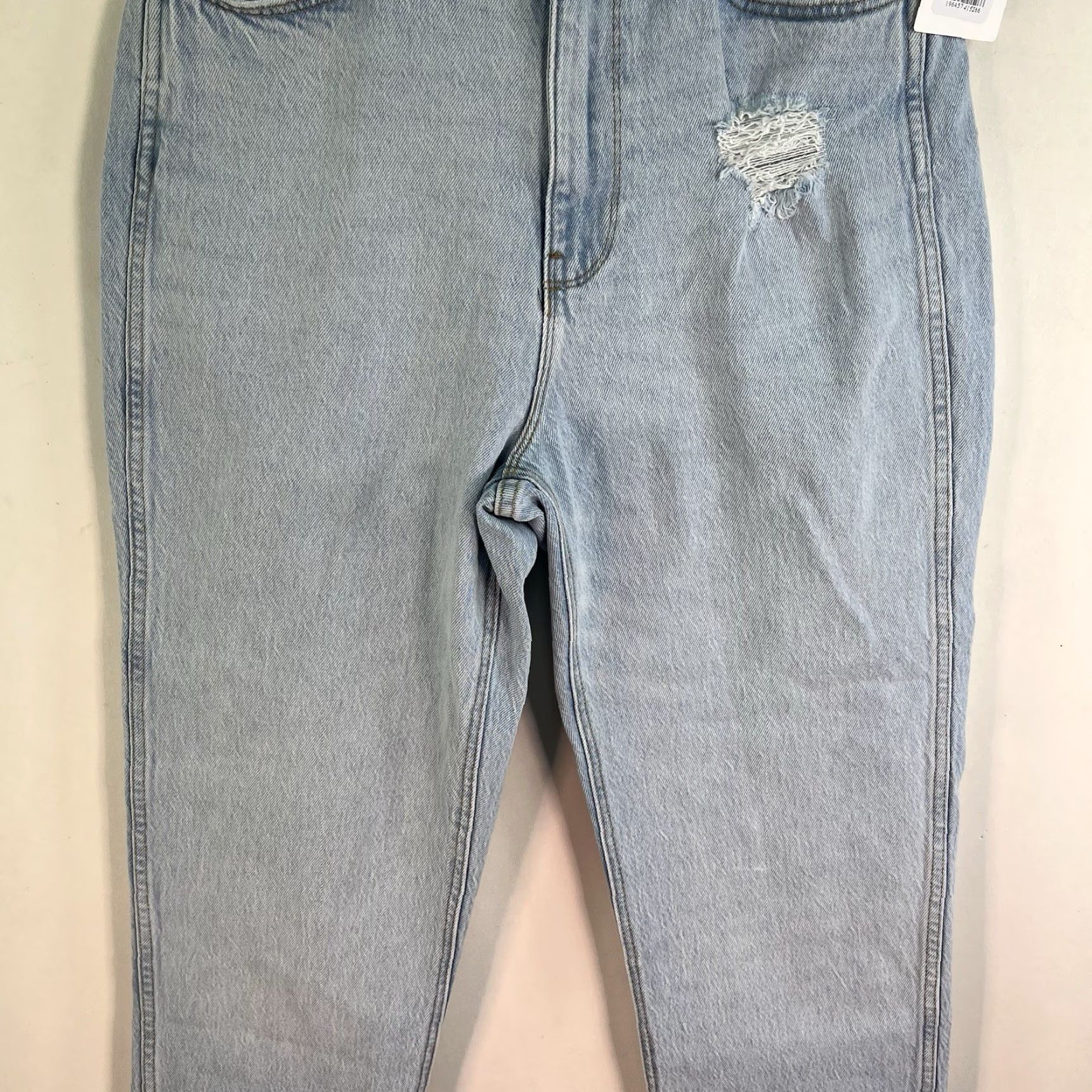 Wrangler Wrangler Mom Jeans Women's Size 10 30X30 Blue Light Wash High Rise Relaxed Fit Denim Size 32" / US 10 / IT 46 - 3 Thumbnail