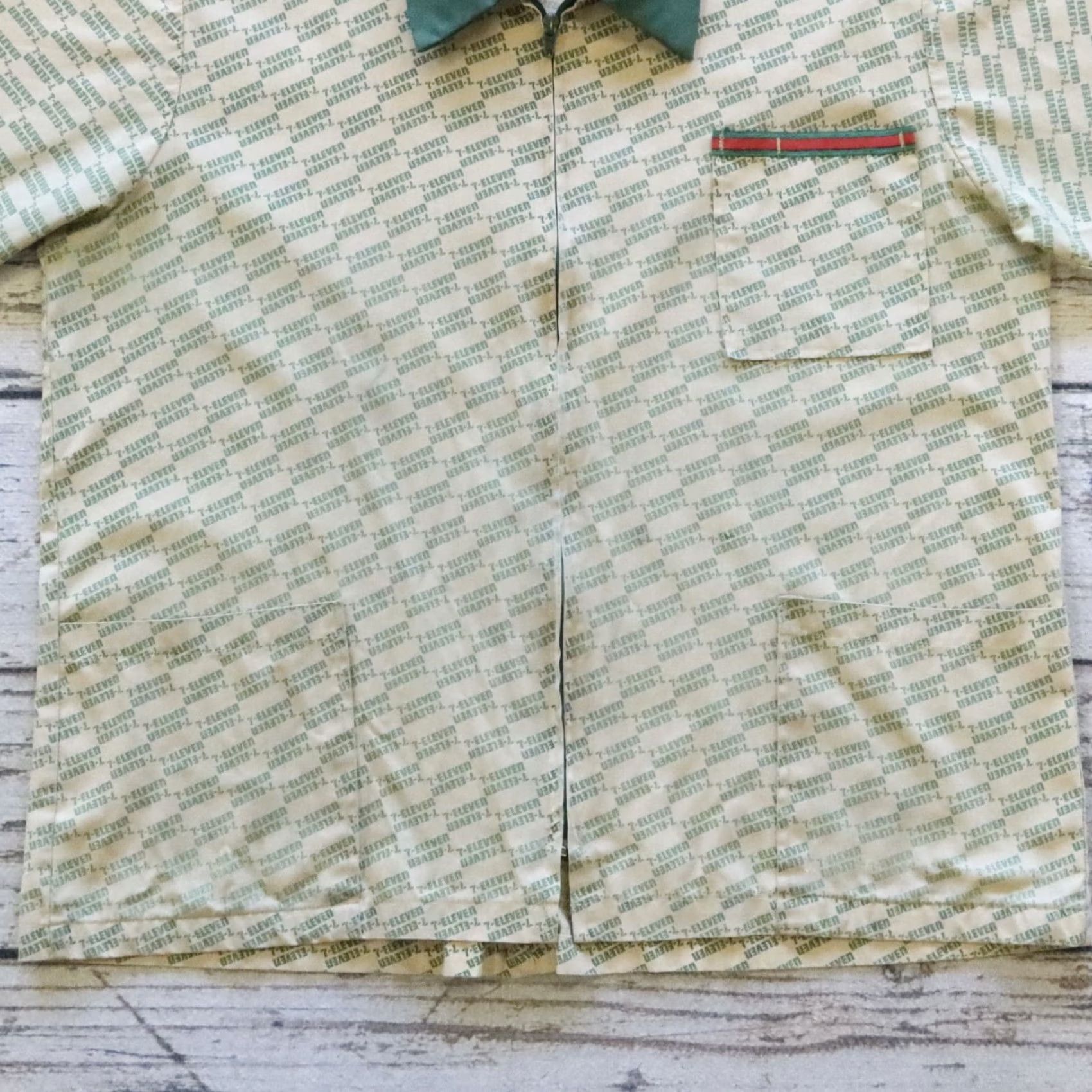 Vintage VINTAGE 7-Eleven Work Uniform Shirt XL Men Brown Cotton Blend Made in USA Shirt XL Mens Brown 7-Eleven Vintage 90s Football Workwear Size US XL / EU 56 / 4 - 3 Thumbnail