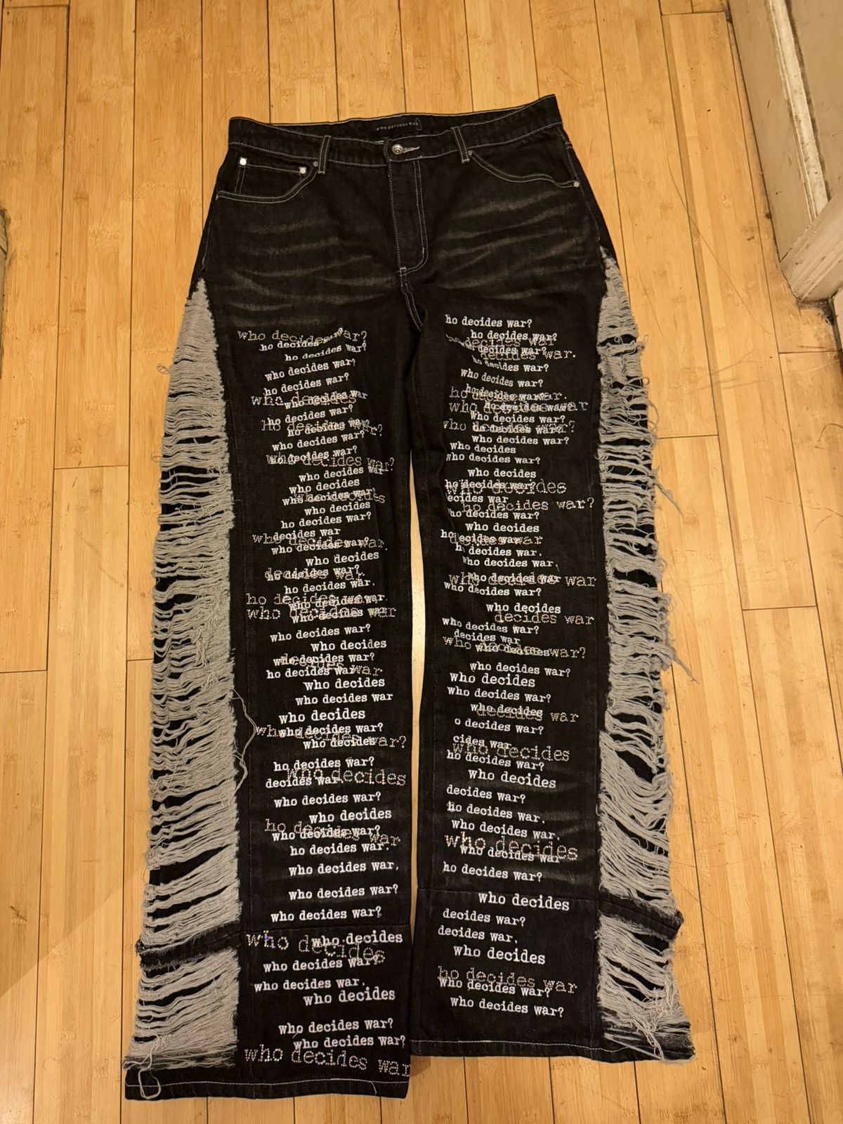 Who Decides War Who decides war ultra flare denim Size US 36 / EU 52 - 1 Thumbnail