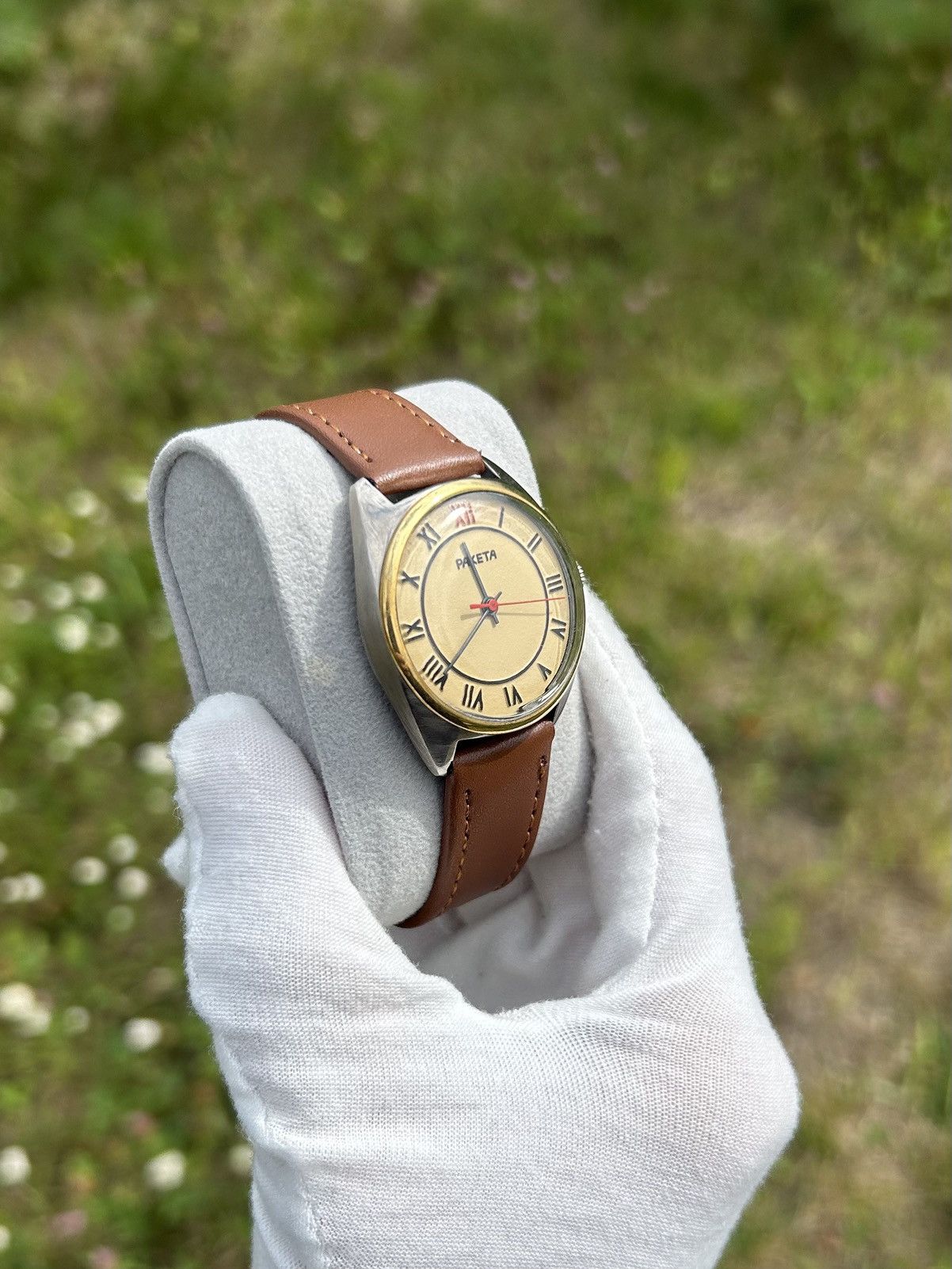 Vintage Vintage Watch Raketa Soviet USSR Mechanical Authentic 1980s Size ONE SIZE - 5 Thumbnail