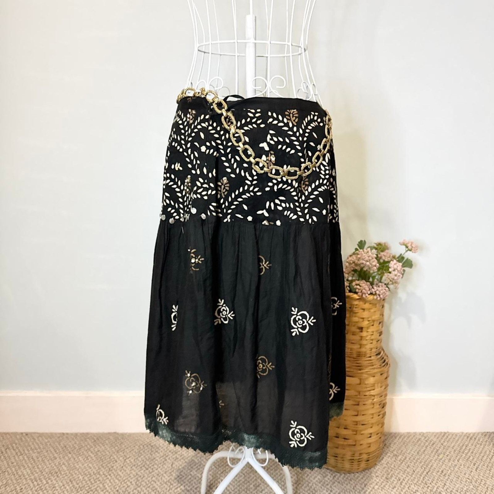 Other The perfect fairy vintage y2k black midi skirt Size 30" / US 8 / IT 44 - 6 Thumbnail