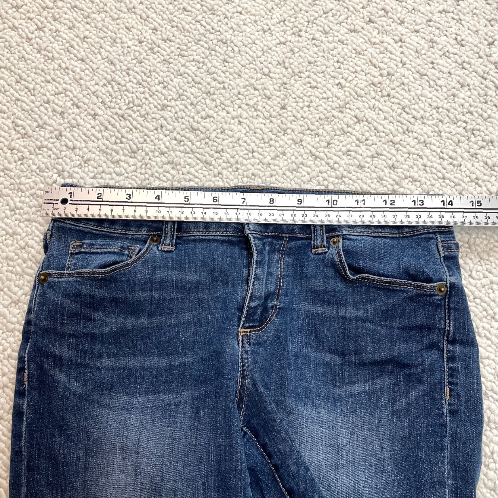 Banana Republic Banana Republic Bermuda Jean Shorts Womens 26/2 Blue Denim Dark Wash 11" Inseam 5-Pocket Design Size 26" / US 2 / IT 38 - 5 Thumbnail