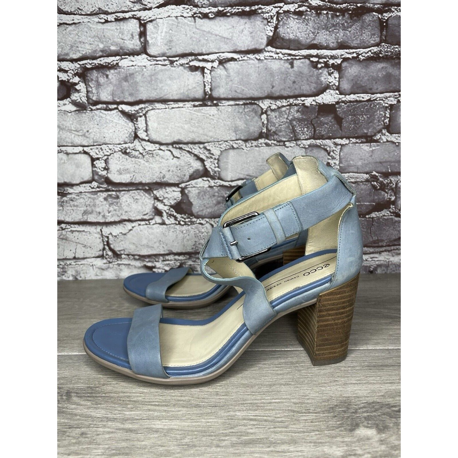 Ecco ECCO DANISH DESIGN Blue Leather Ankle Strappy Stacked Heel S Size US 9.5 / IT 39.5 - 16 Thumbnail