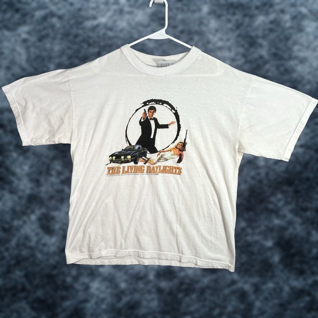 Vintage VINTAGE 80s 007 The Living Daylights Aston Martin Shirt Adult XL White Mens Size US XL / EU 56 / 4 - 1 Thumbnail