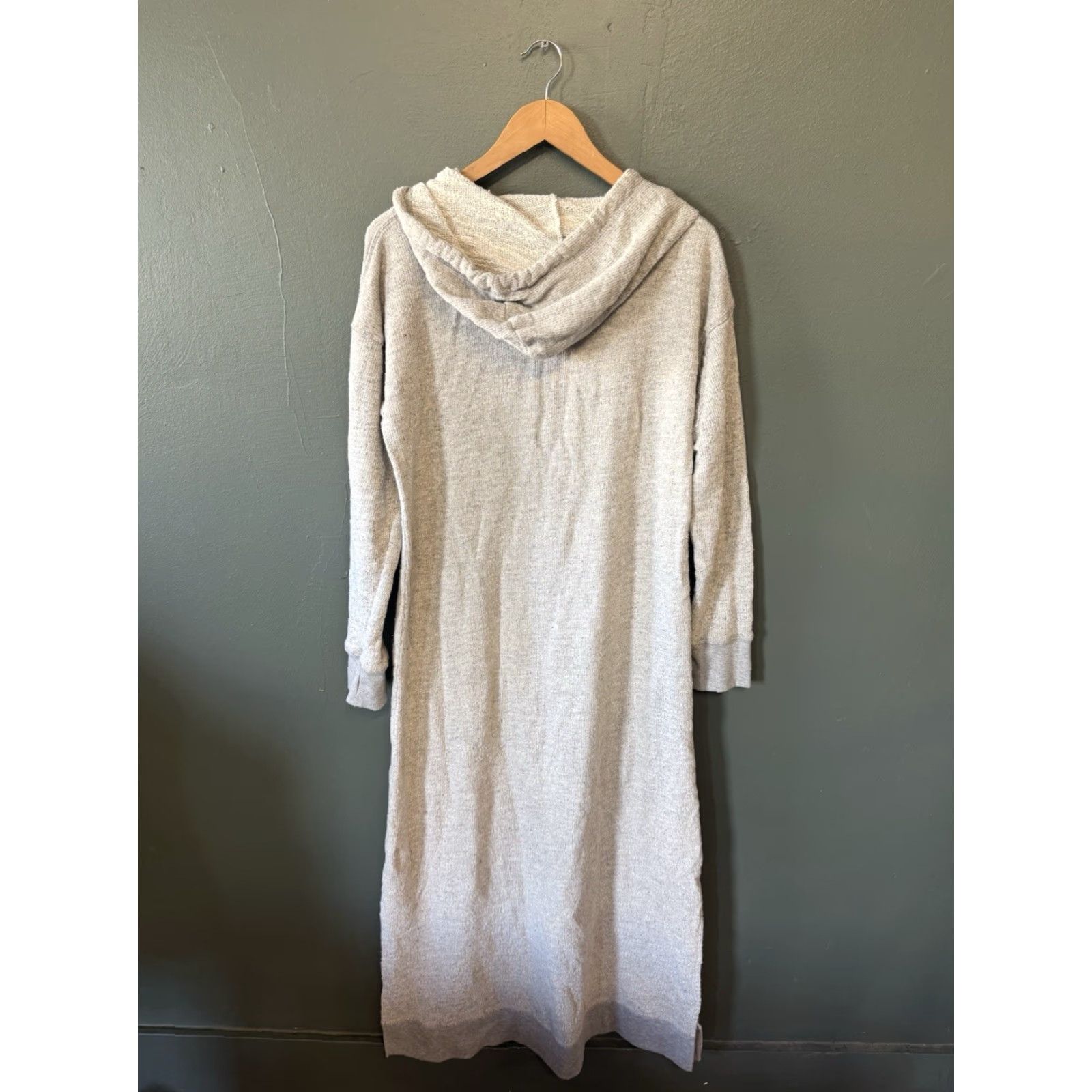 Soft Surroundings Soft Surroundings Hooded Gray Long Sleeve Pullover Sweater Womens Medium Size Day Lounger Size M / US 6-8 / IT 42-44 - 2 Thumbnail