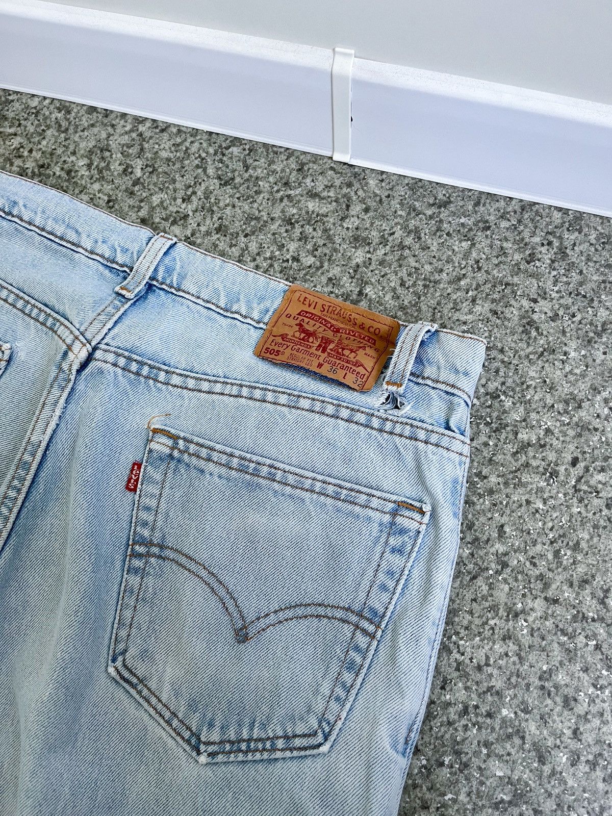 Levi's × Levi's Vintage Clothing VINTAGE 90’s 505 LEVI’s MADE IN USA DISTRESSED W36 L32 Size US 36 / EU 52 - 3 Thumbnail