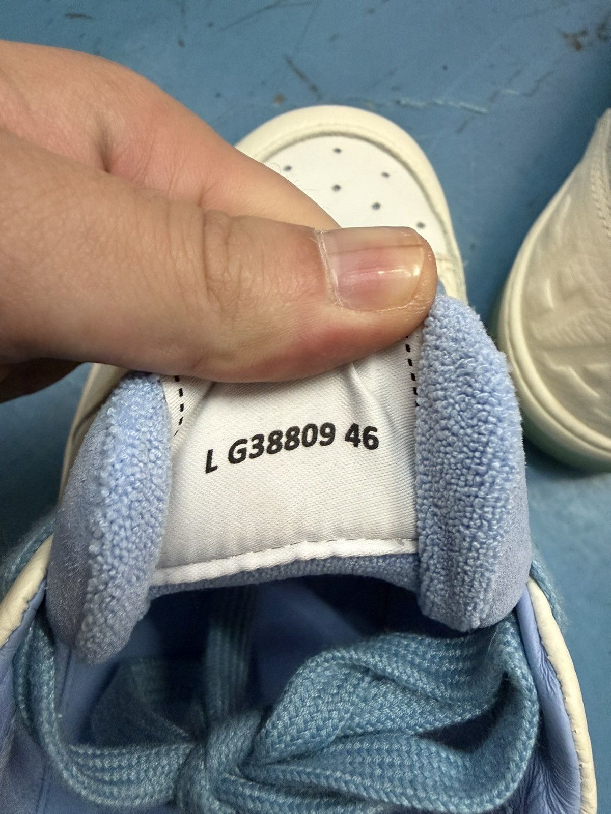 Chanel CHANEL WHITE BLUE SNEAKERS Size US 13 / EU 46 - 3 Thumbnail
