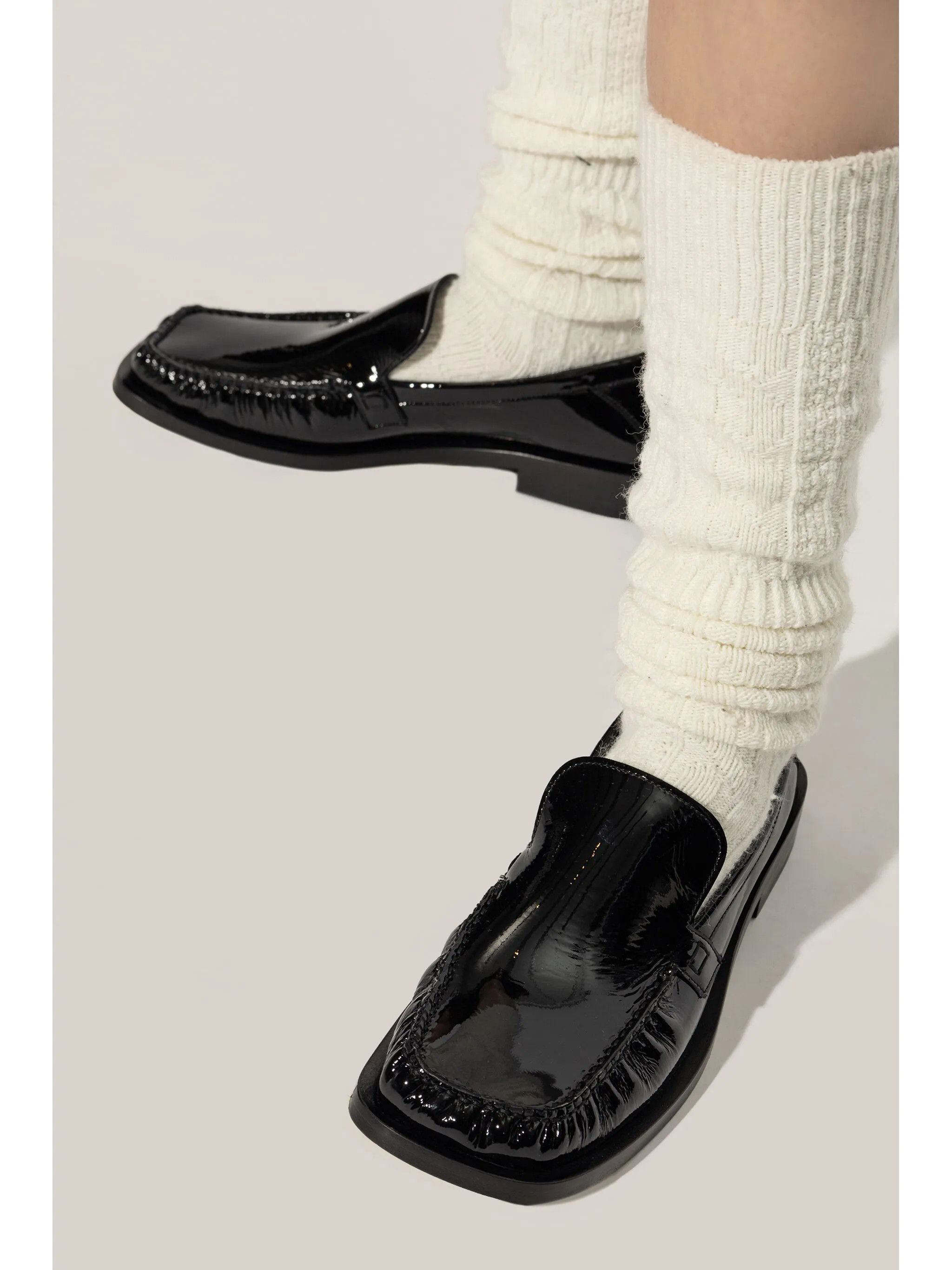 The Attico o1s22i1n0325 Patent Leather Loafers in Black Size US 6 / IT 36 - 2 Thumbnail