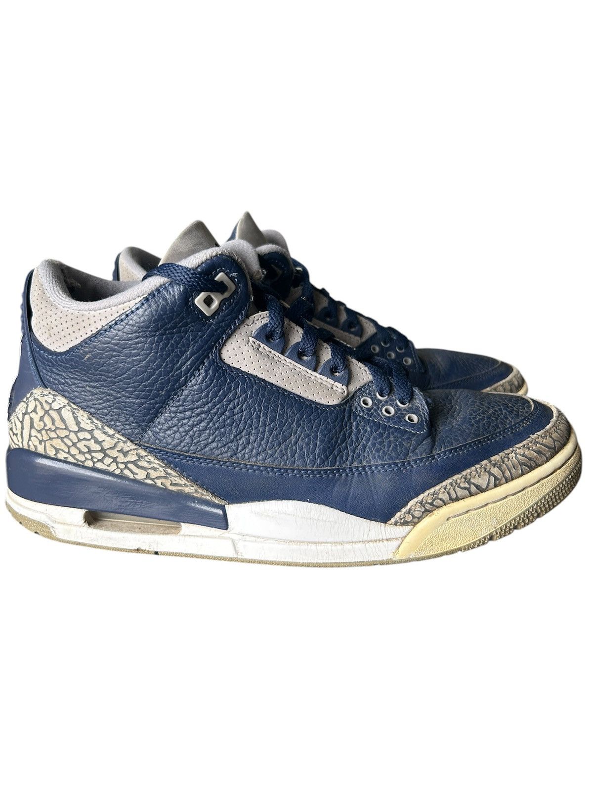 Jordan Brand Air Jordan 3 Georgetown Size US 10.5 / EU 43-44 - 2 Thumbnail
