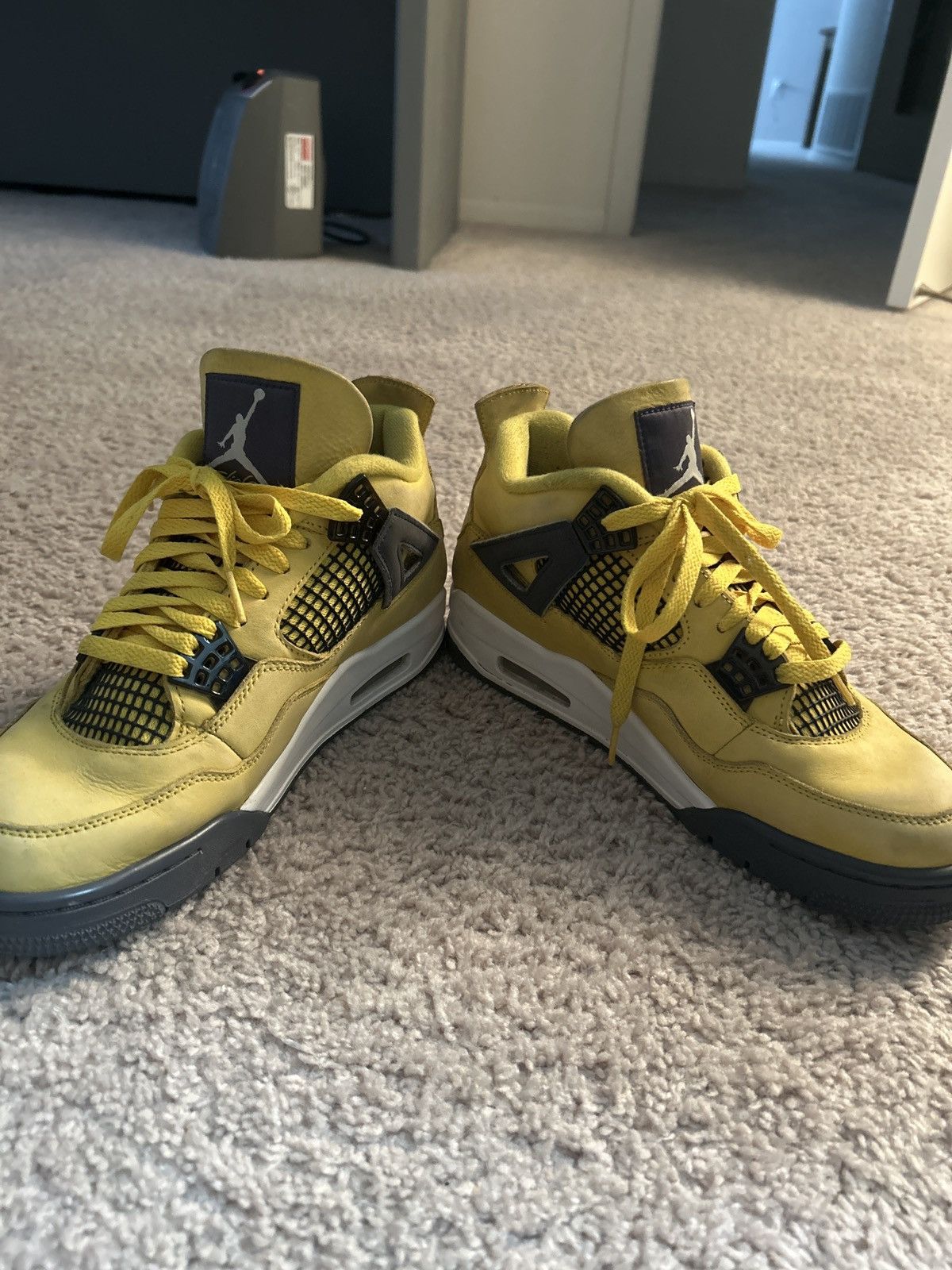 Jordan Brand Jordan 4 “Lightning” Size US 9 / EU 42 - 6 Thumbnail