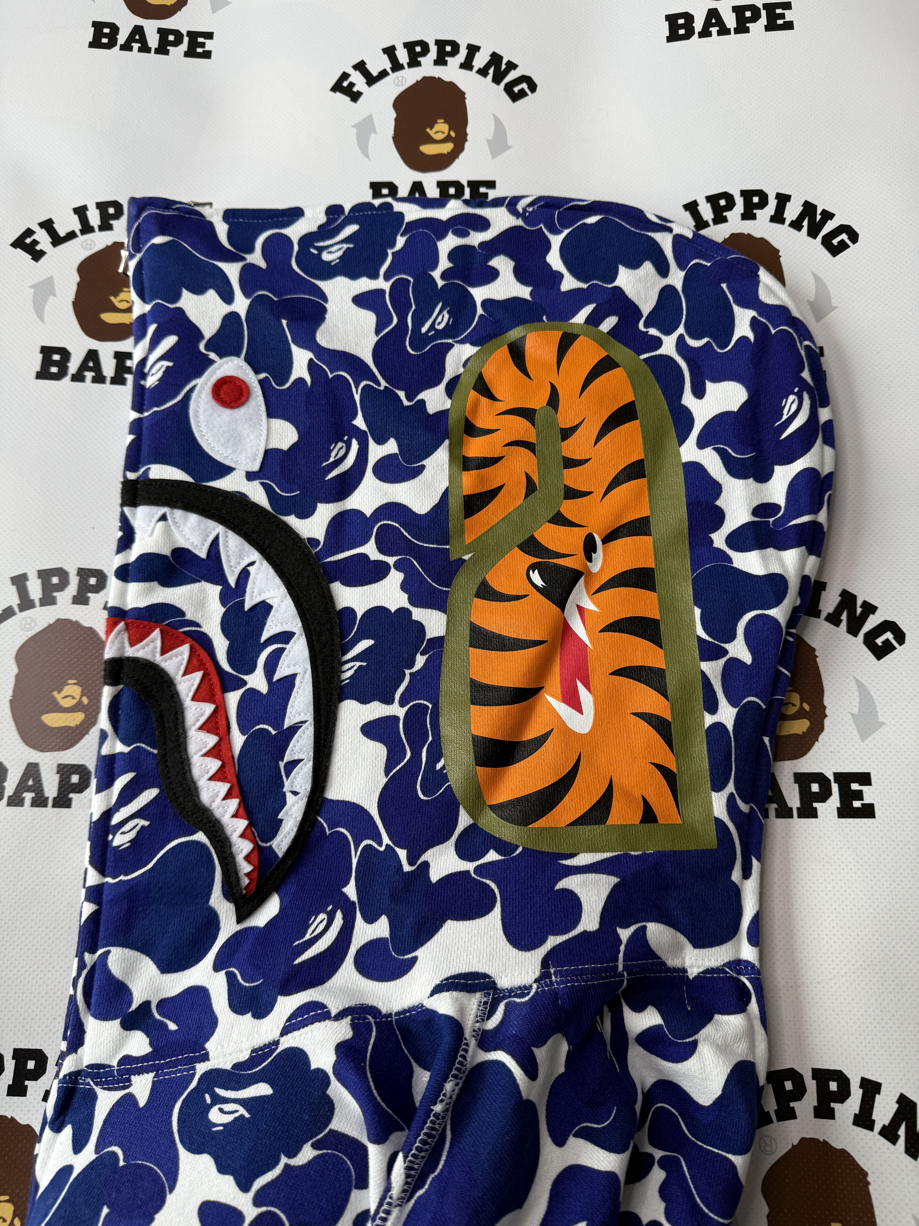 Bape BAPE.COM WEBSTORE SEPARATE SHARK FULL ZIP HOODIE Size US XL / EU 56 / 4 - 6 Thumbnail