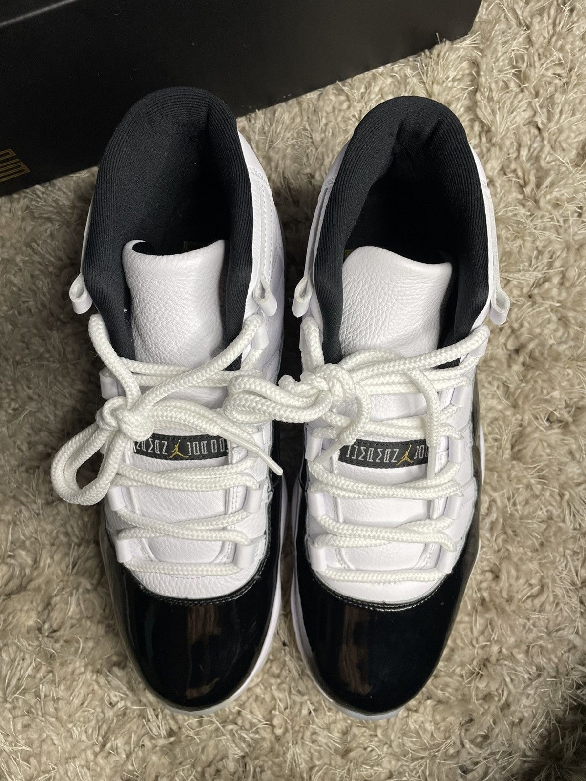 Jordan Brand Jordan 11 Gratitude Size US 10.5 / EU 43-44 - 5 Thumbnail