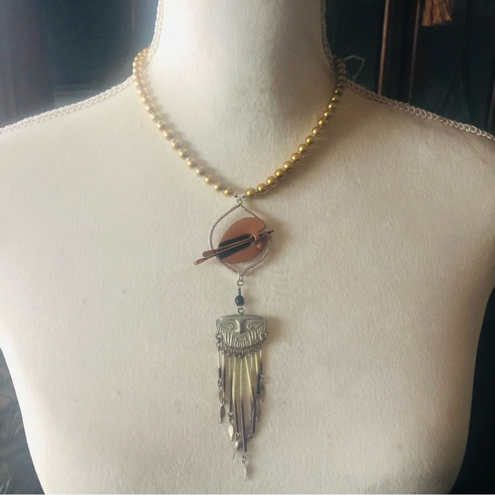 Handmade Handcrafted repurpose Renoir artist pendant Pearl necklac Size ONE SIZE - 2 Thumbnail