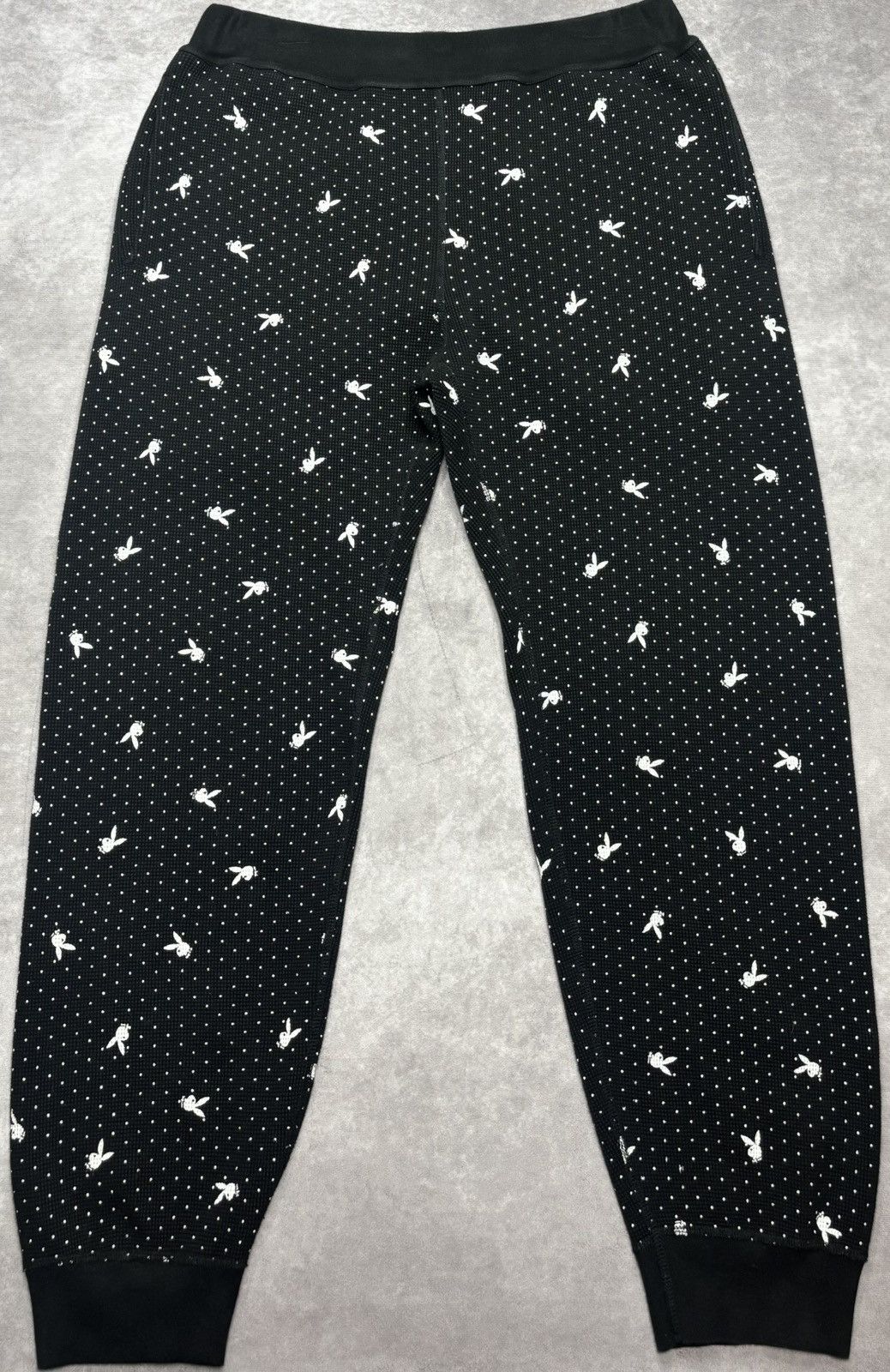 パンツ Supreme Playboy Waffle Thermal Pant Supreme Playboy© Waffle Thermal Pant (FW17) - $110