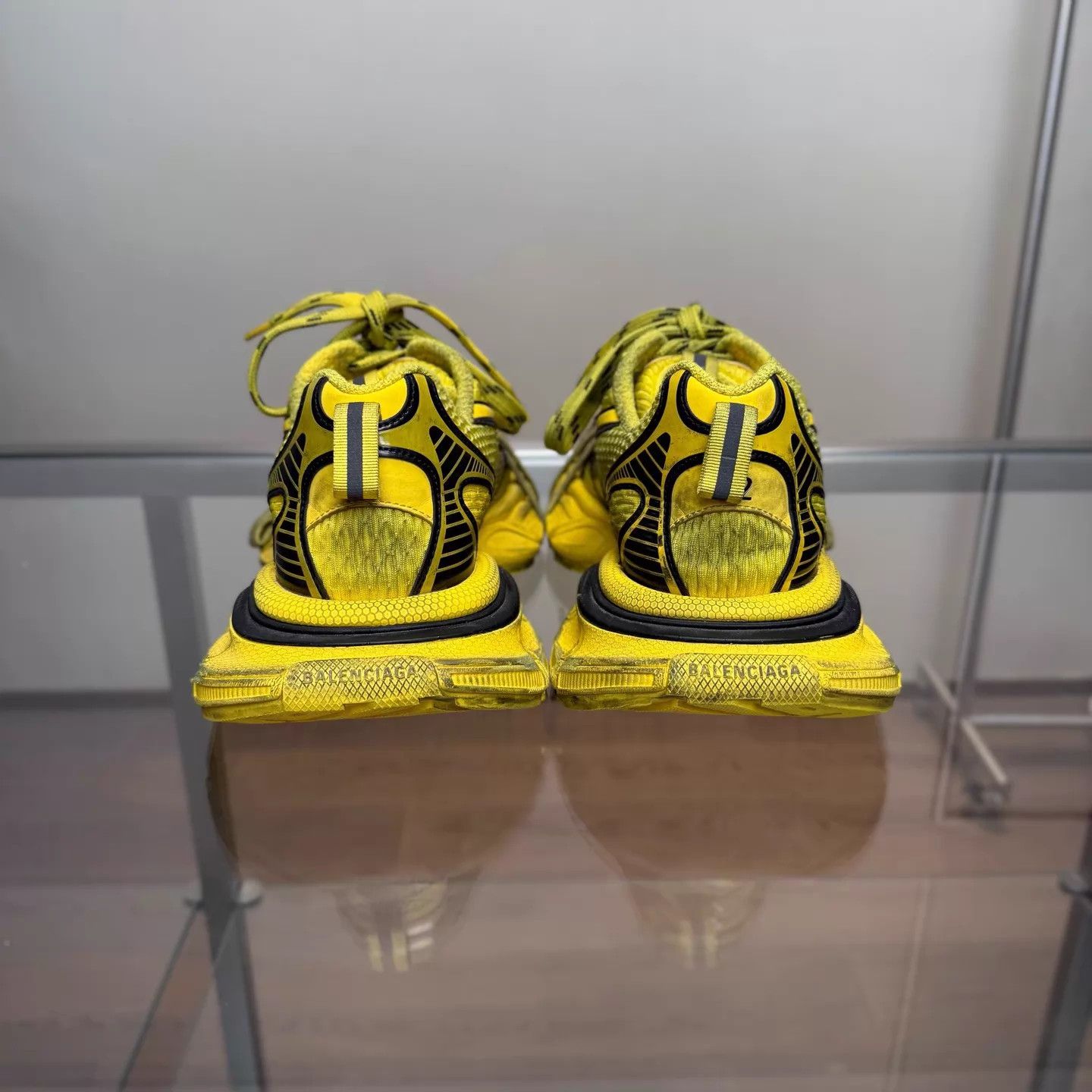 Balenciaga Balenciaga 3XL Dadshoe Black/Yellow Distressed 42 99 OG Size US 9 / EU 42 - 4 Thumbnail