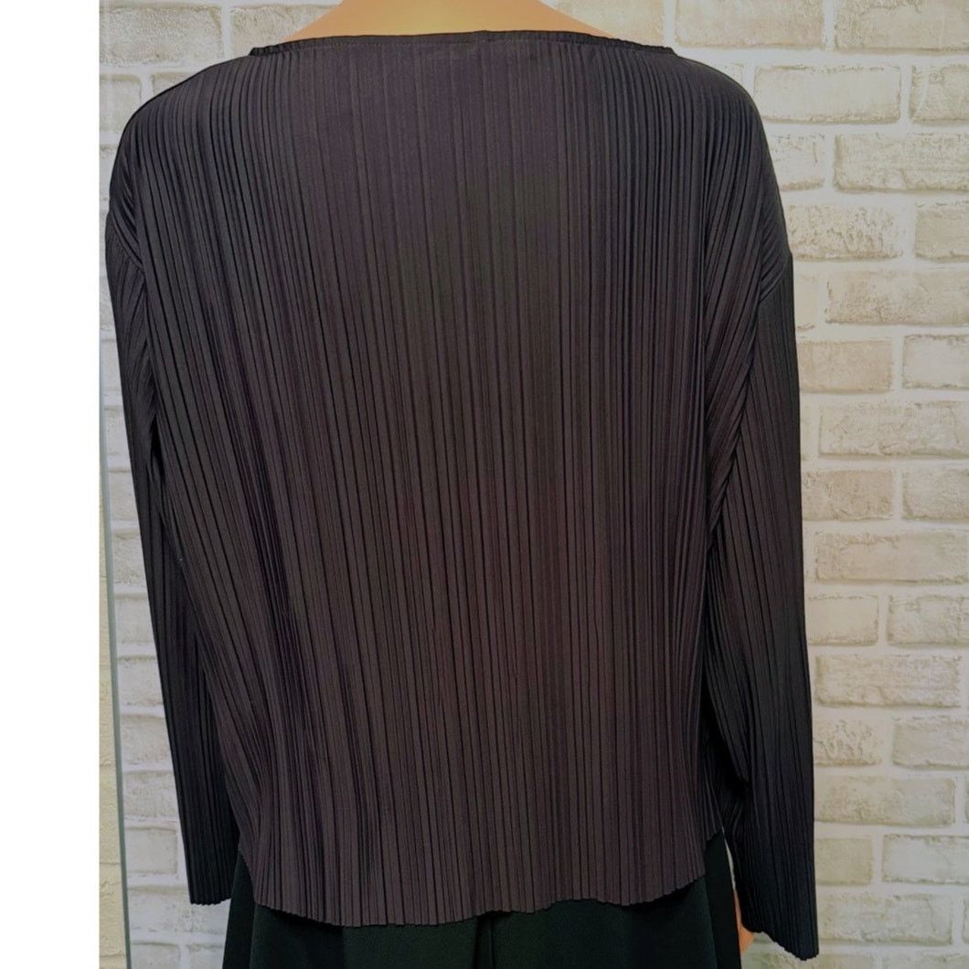 The Row Black Pleated Boxy Top Black size S Long Sleeve Minimalism Size S / US 4 / IT 40 - 6 Thumbnail