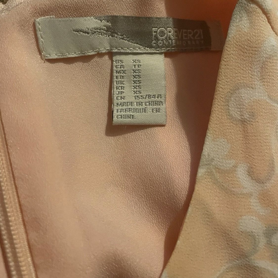 Forever 21 × Vintage Elegant Peach Floral Sleeveless Midi Dress Size XS / US 0-2 / IT 36-38 - 5 Thumbnail
