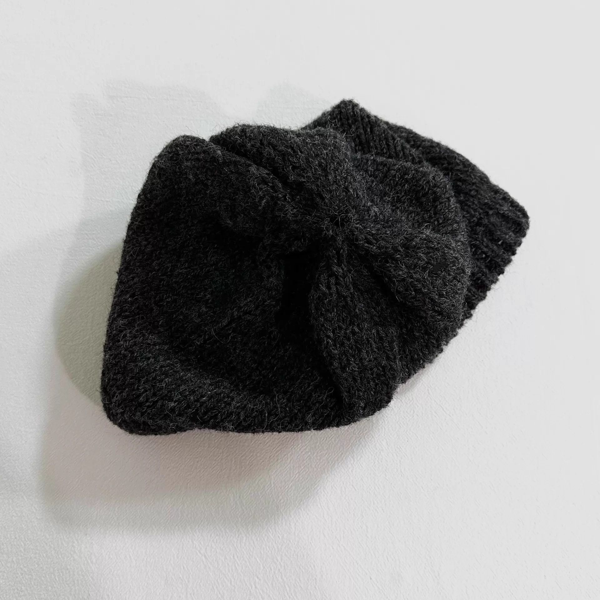 Bergfabel Bergfabel Hand-Knit Wool Beanie Deep Gray Size ONE SIZE - 3 Thumbnail