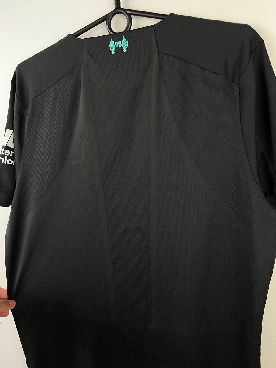 New Balance Liverpool New Balance jersey t-shirts size L Size US L / EU 52-54 / 3 - 6 Thumbnail