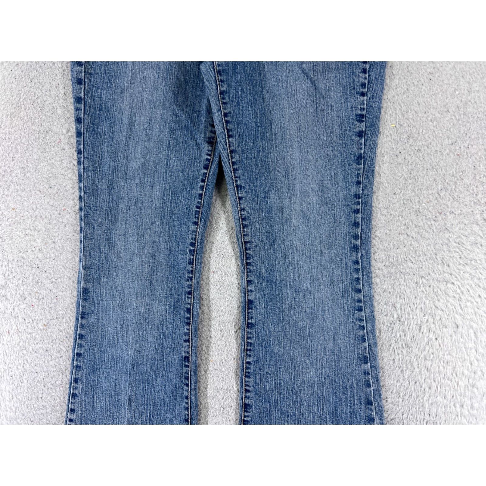 Vintage Jeanstar Women's Flared Jeans 8 Blue Denim Cotton Blend Mid Rise 28x31 90s Retro Southwestern Style Size 30" / US 8 / IT 44 - 3 Thumbnail