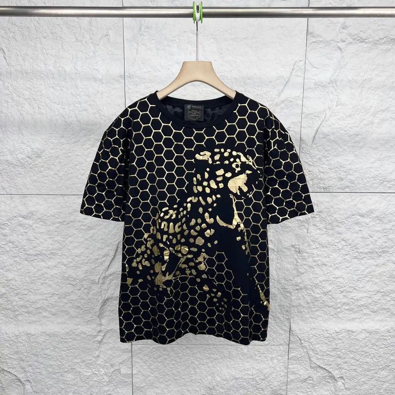Versace Versace Black Cotton T-Shirt with Gold Design 0089 Size US XXL / EU 58 / 5 - 1 Thumbnail