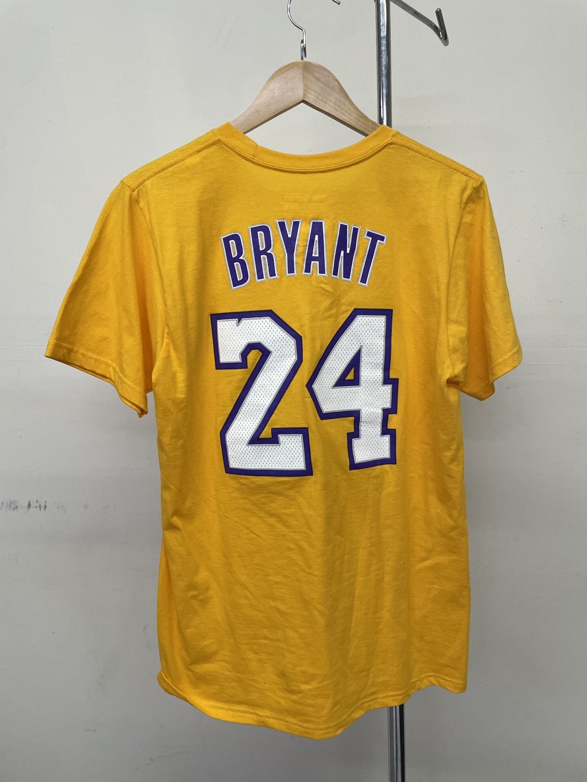 Adidas Kobe Bryant 24 T-Shirt Jersey Size US M / EU 48-50 / 2 - 2 Thumbnail
