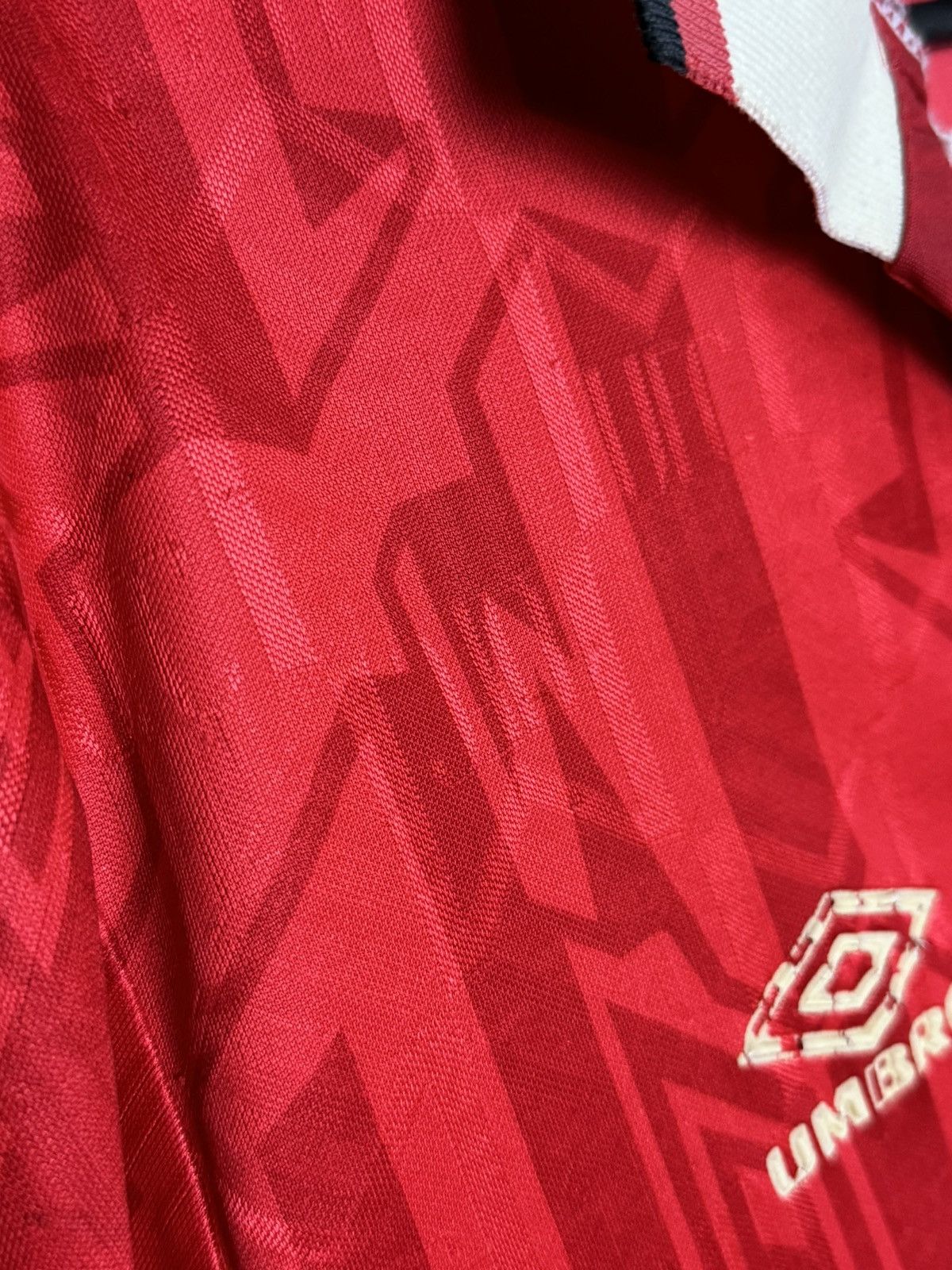 Umbro Manchester United 92/94 Home Football Jersey T-Shirt Size US L / EU 52-54 / 3 - 13 Thumbnail