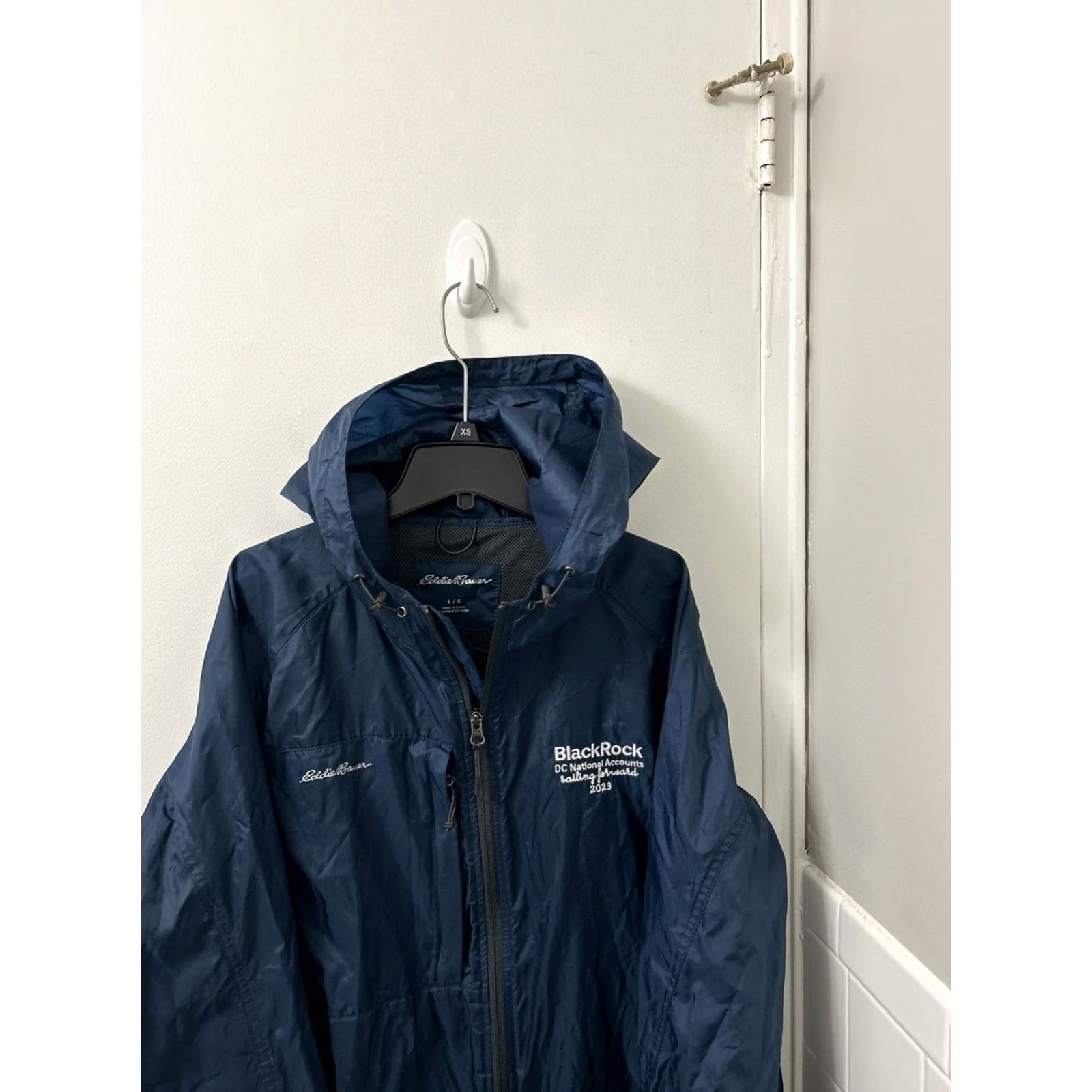 Eddie Bauer Eddie Bauer Rain Jacket Mens L Blue Lightweight Full Zip YKK Pockets Hooded Size US L / EU 52-54 / 3 - 2 Thumbnail