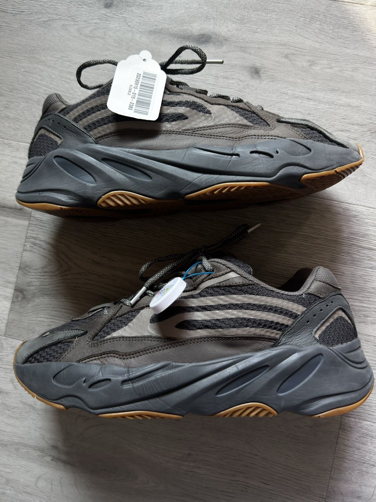 Adidas Adidas Yeezy 700s Size US 12.5 / EU 45-46 - 1 Thumbnail