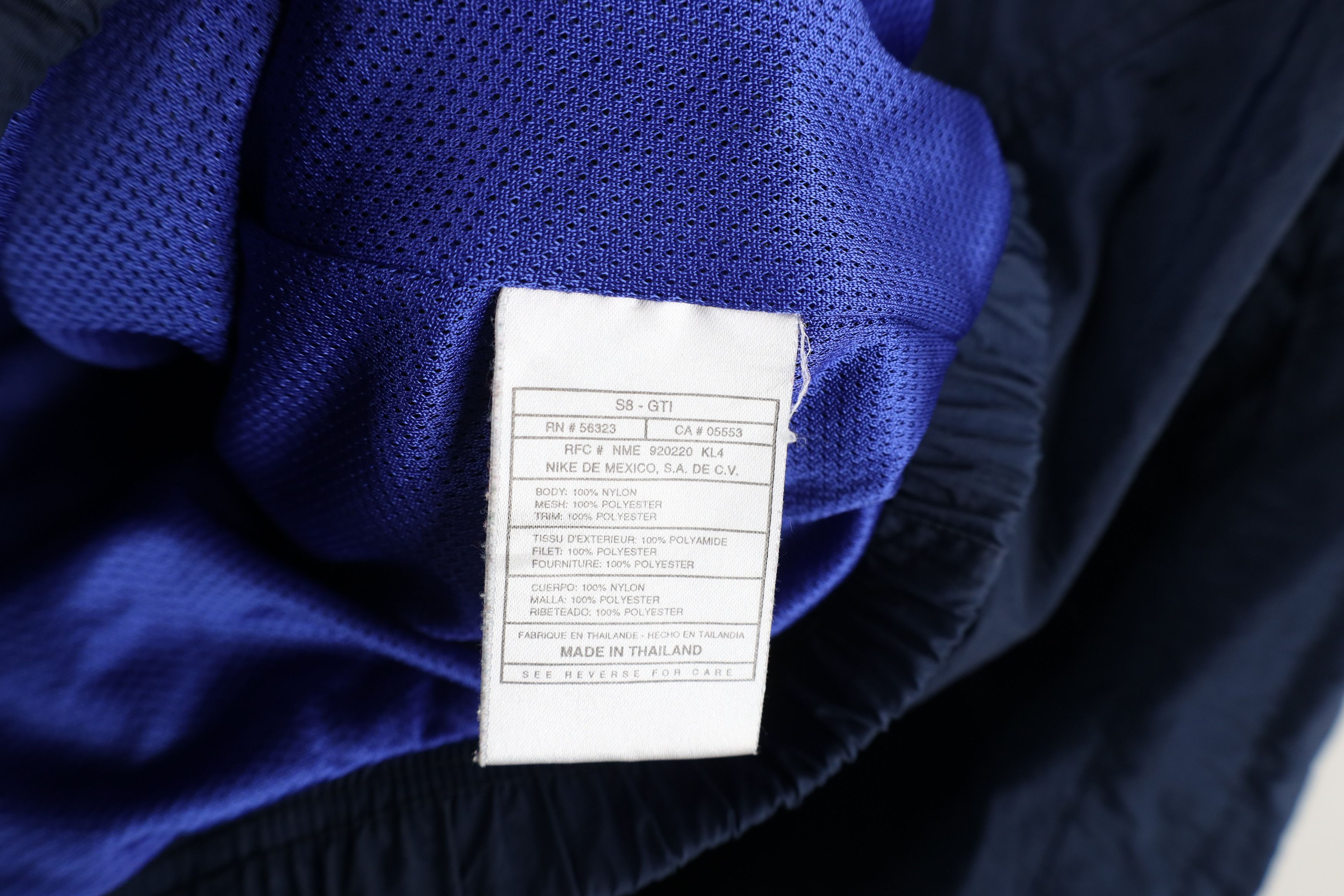 Nike Vintage 90s Nike Center Swoosh Cropped Windbreaker Jacket Size S / US 4 / IT 40 - 12 Thumbnail