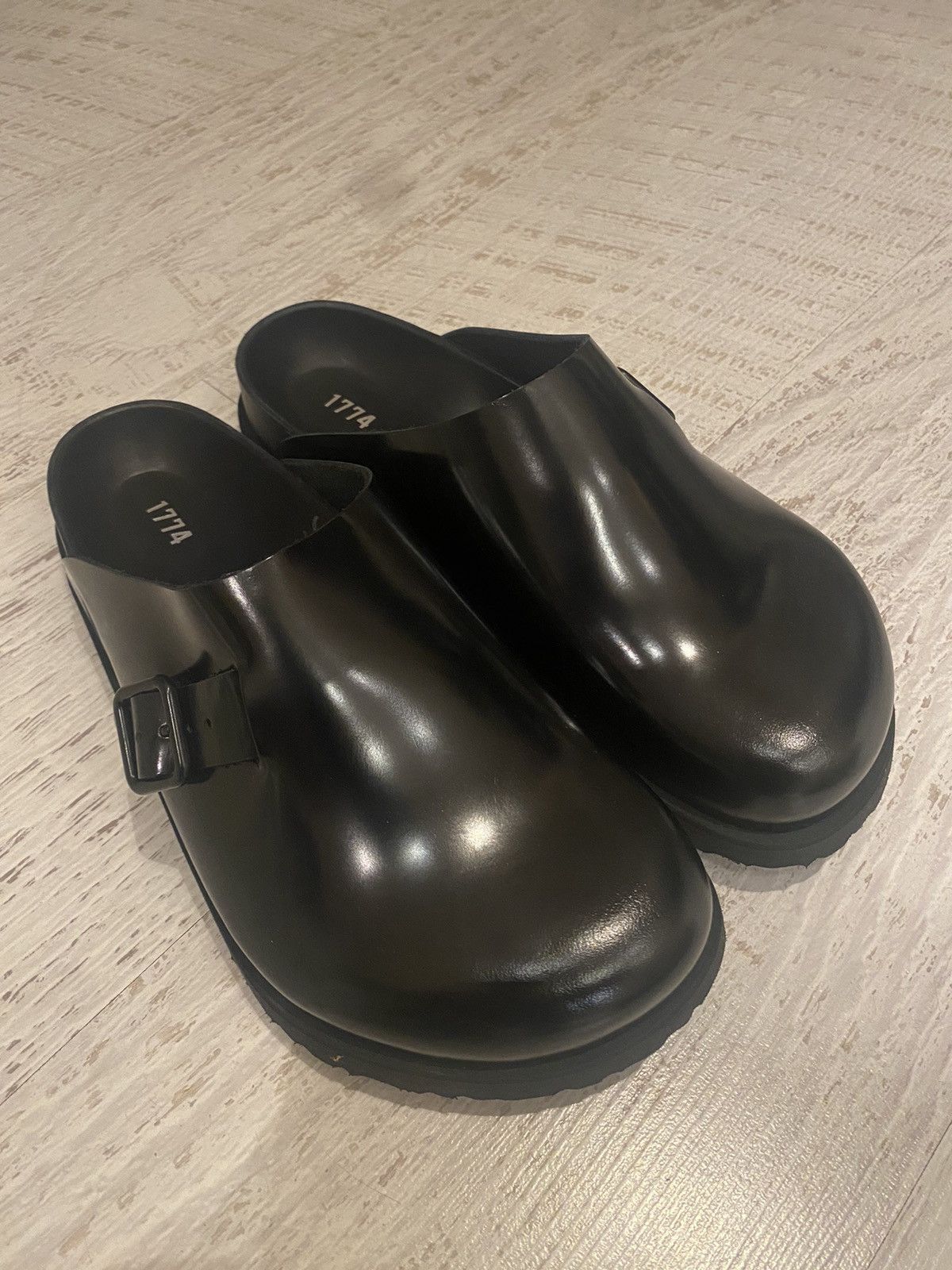 【最終値下げ】Tostalgic clothing Leather boston Birkenstock New with Box Boston Bold Gap Black Leather