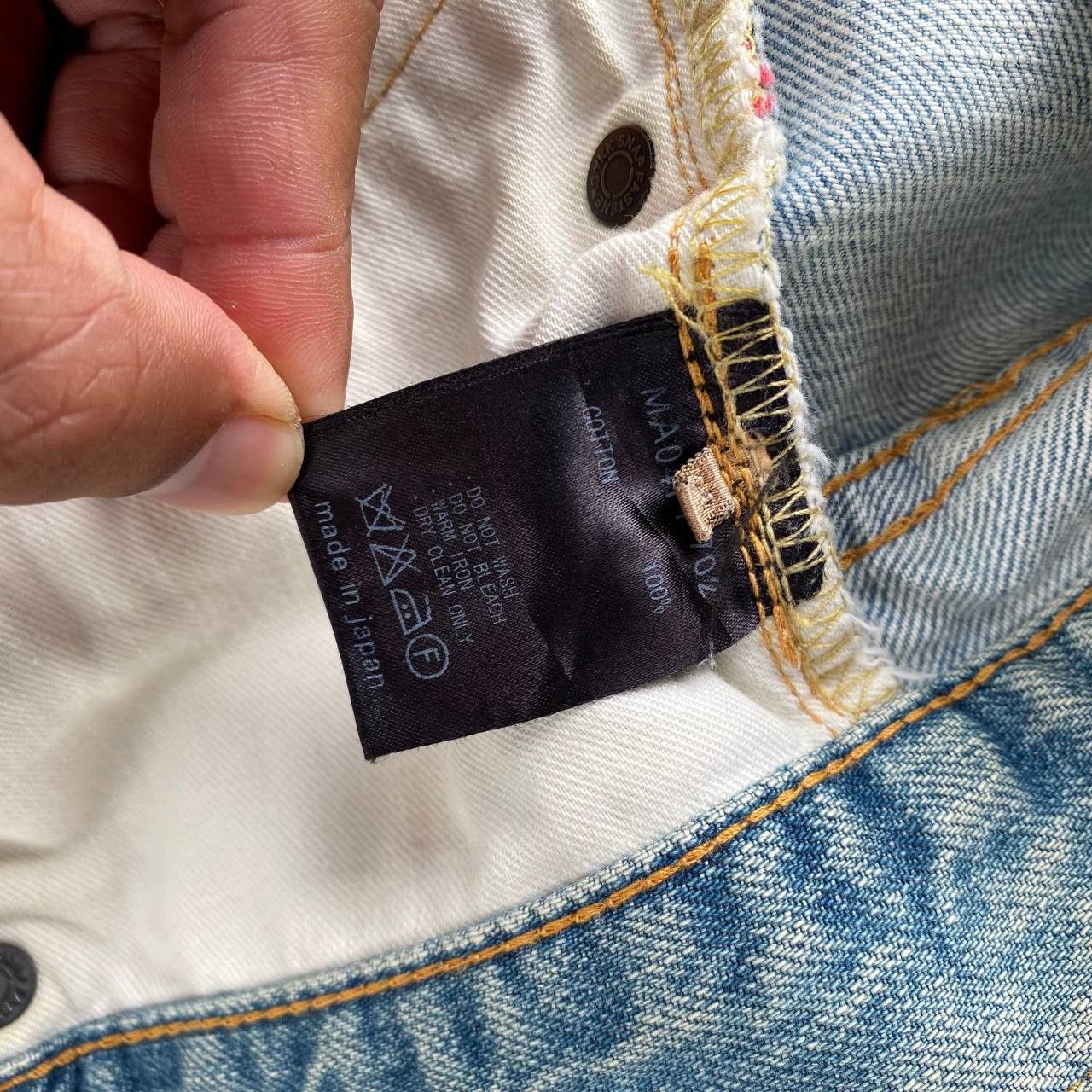 Blue Blue Japan × Japanese Brand JAPANESE BRAND MUVEIL SELVEDGED VINTAGE LIGHTWASH BUTTON FLY Size US 28 / EU 44 - 9 Thumbnail