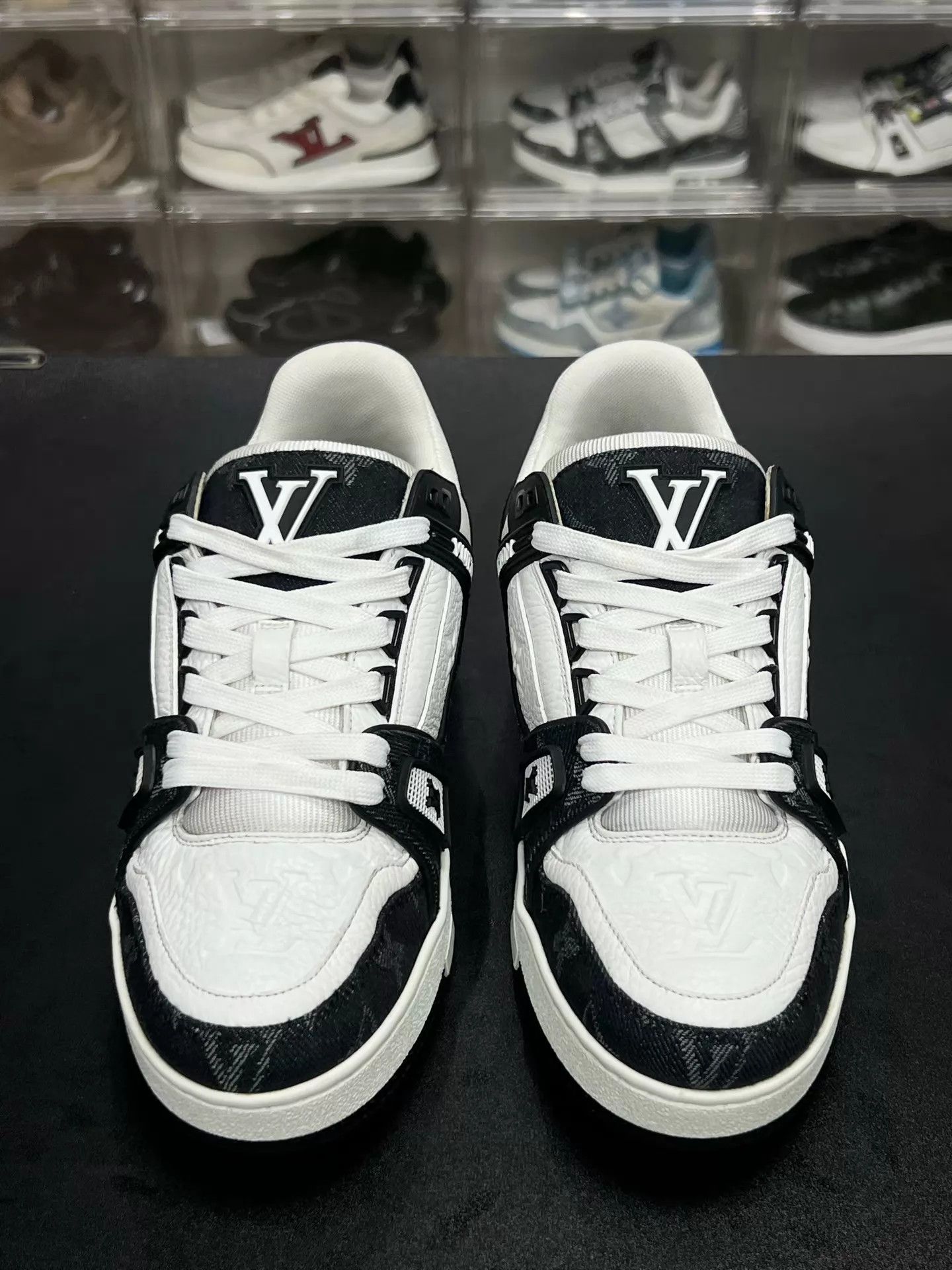 Louis Vuitton LV Trainer Black White Denim UK3.5/37.5 LN Dust Bag Size US 7 / IT 37 - 2 Thumbnail