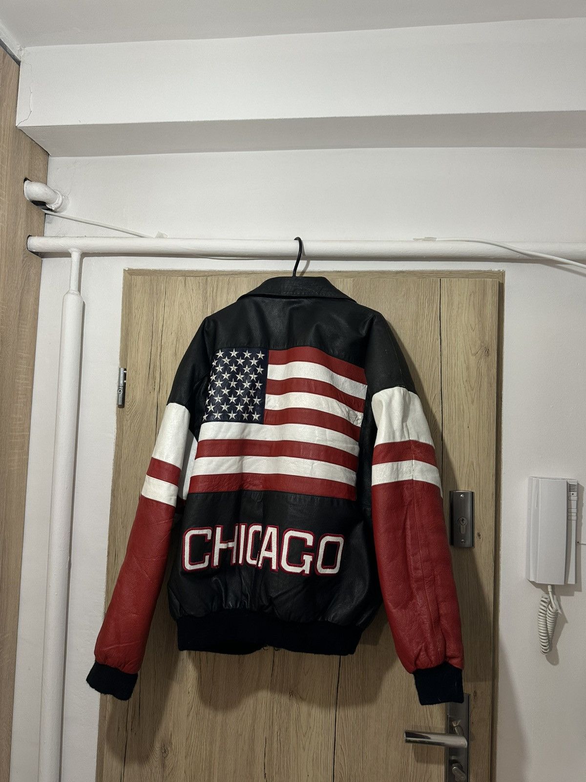 Genuine Leather Boxy leather jacket made in the USA, Chicago. Classic Size US L / EU 52-54 / 3 - 1 Thumbnail