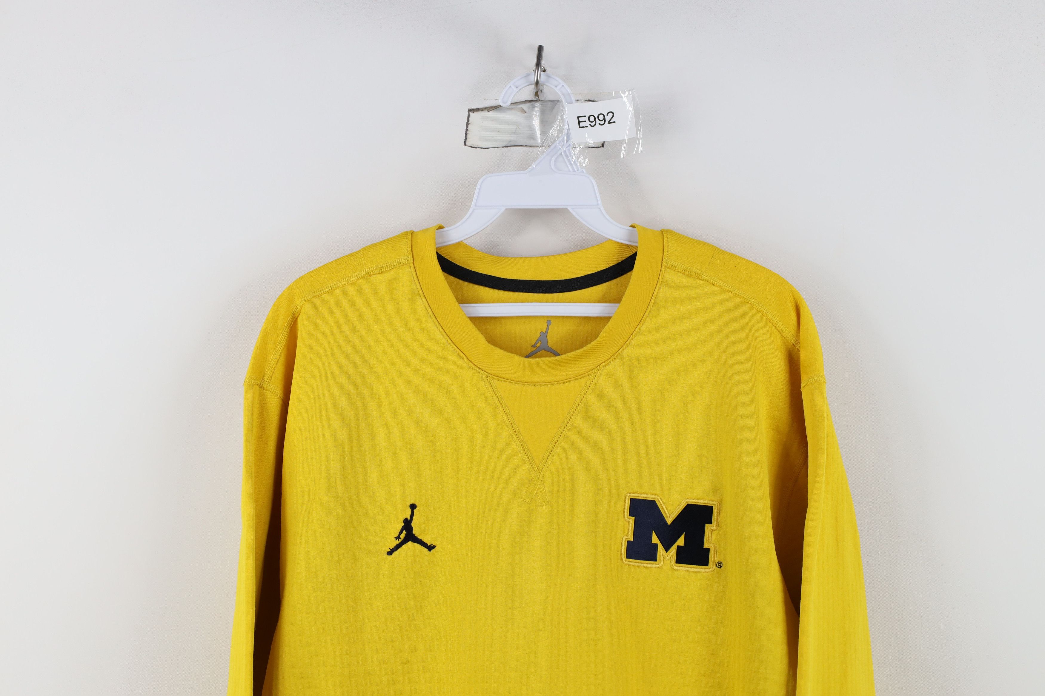 Nike Nike Air Jordan University of Michigan Sweatshirt Maize Size US L / EU 52-54 / 3 - 2 Thumbnail