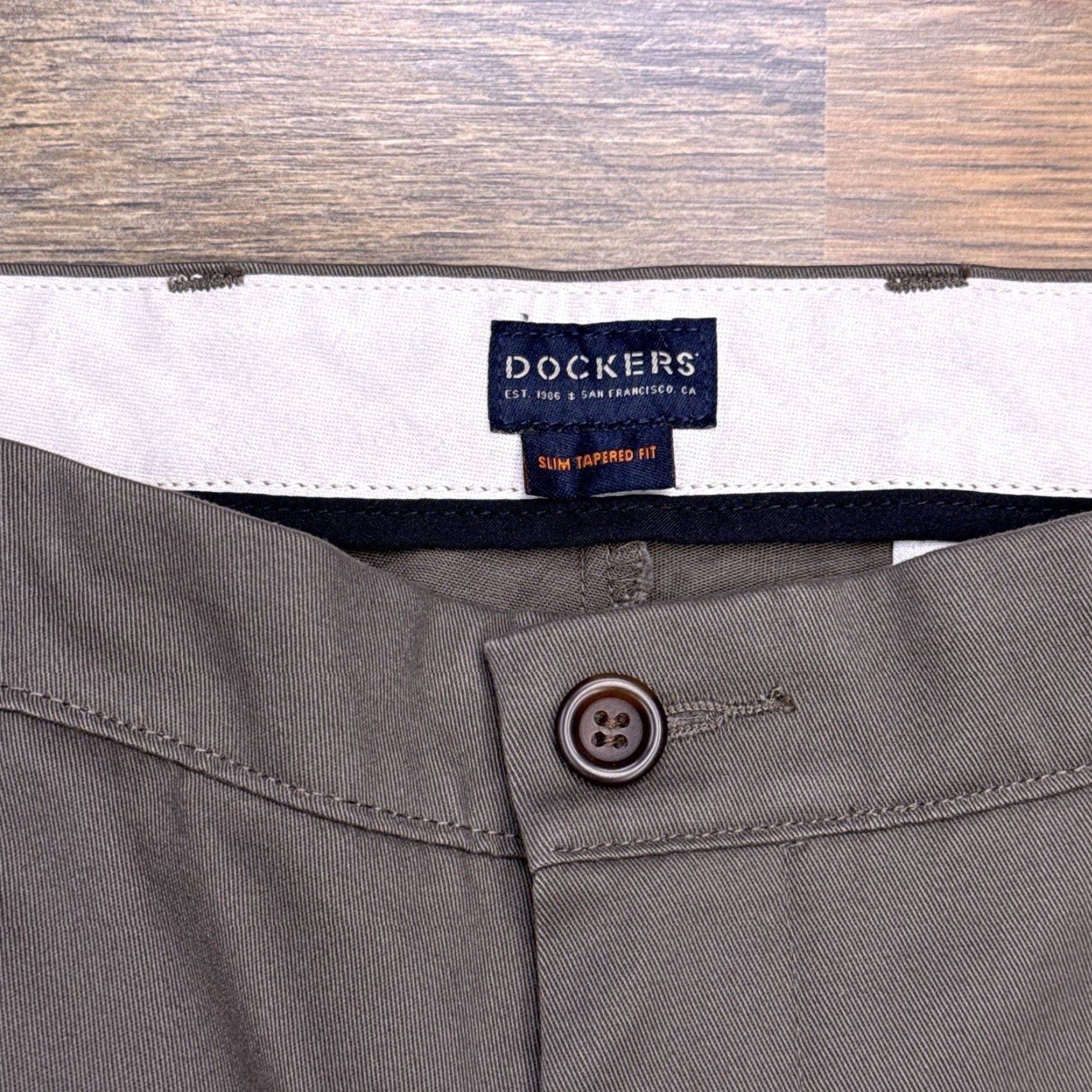 Dockers Dockers Slim Pants Mens 34x32 Khaki Stretch Twill Cotton Blend Flat Front Tapered Preppy Casual Workwear New Size US 34 / EU 50 - 6 Thumbnail