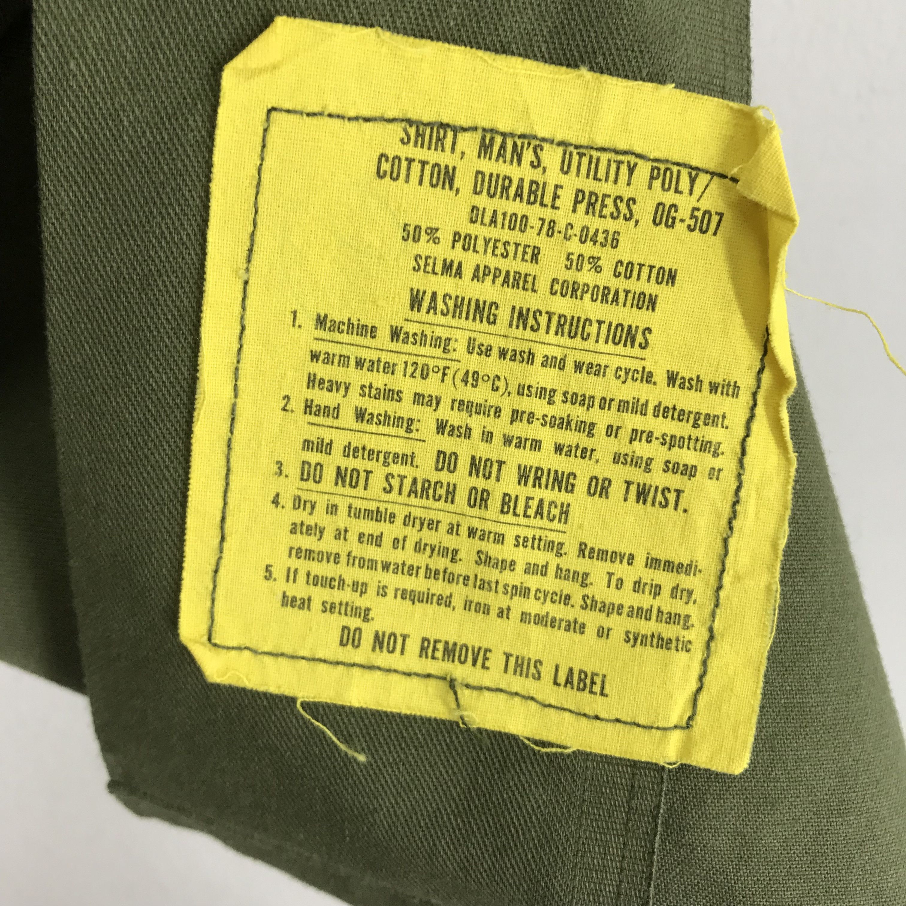 Vintage Vintage Olive Green Fatigue Us Army Green Button Down Shirt Size US M / EU 48-50 / 2 - 9 Thumbnail
