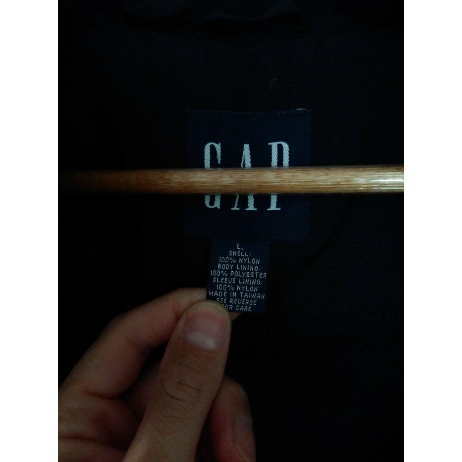 Gap VINTAGE Gap Jacket Zip Up Windbreaker Cargo Pocket Nylon Reflective Back Vent L Y2K Blue Size US L / EU 52-54 / 3 - 2 Thumbnail