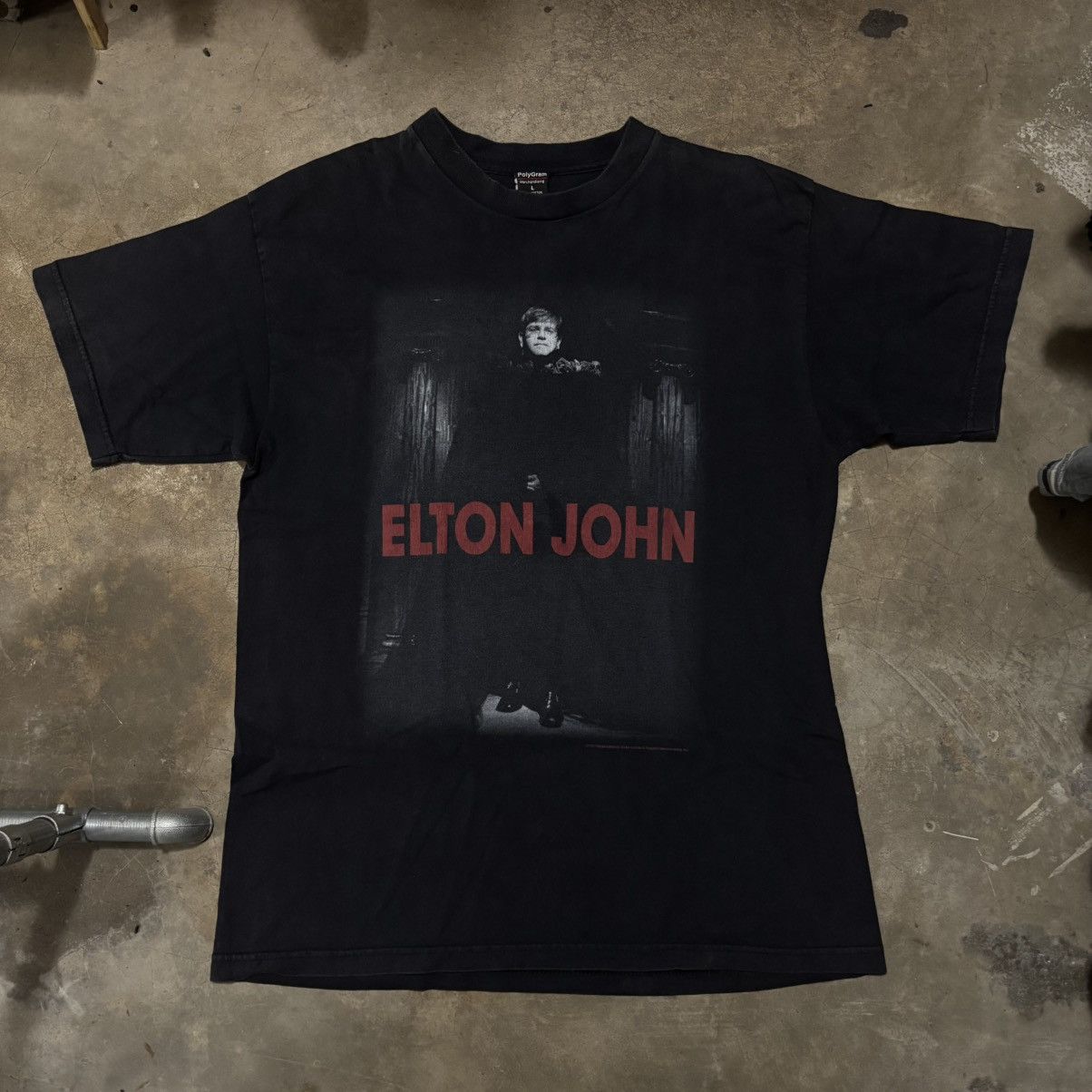 Band Tees Vintage elton john 1997 Size US L / EU 52-54 / 3 - 1 Thumbnail