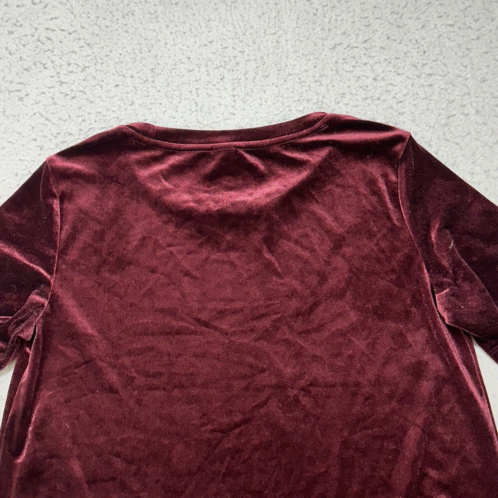 Old Navy Old Navy XS Burgundy Soft Velour Crewneck T Shirt Pullover Size XS / US 0-2 / IT 36-38 - 11 Thumbnail