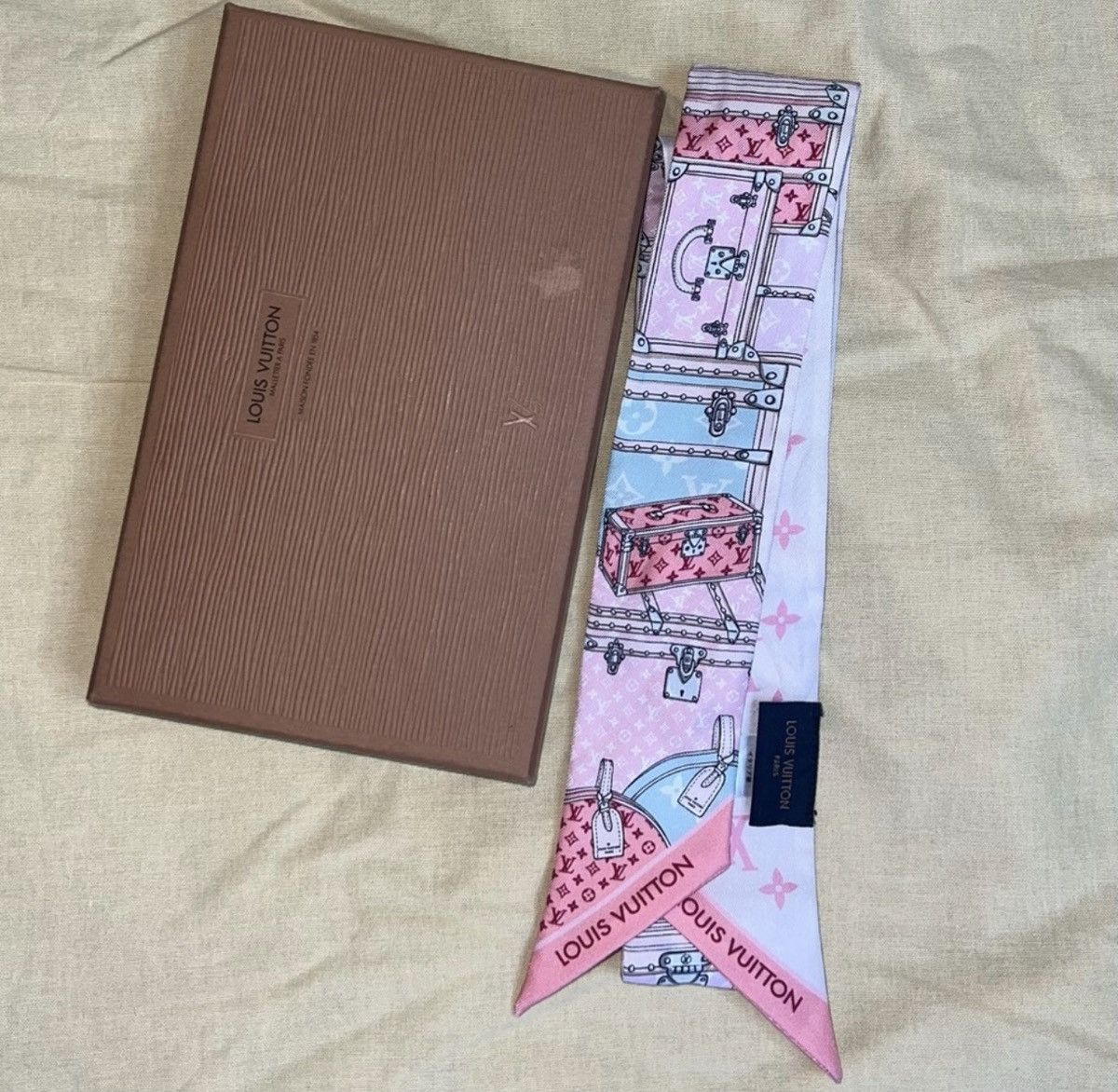 Louis Vuitton Louis Vuitton Bandeau Scarf Size ONE SIZE - 1 Thumbnail